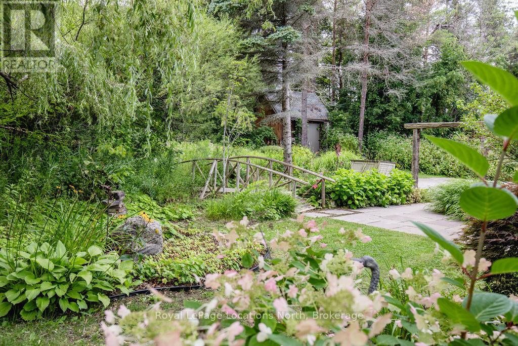 7 Purple Hill Lane, Clearview, Ontario  L0M 1G0 - Photo 38 - S12254339