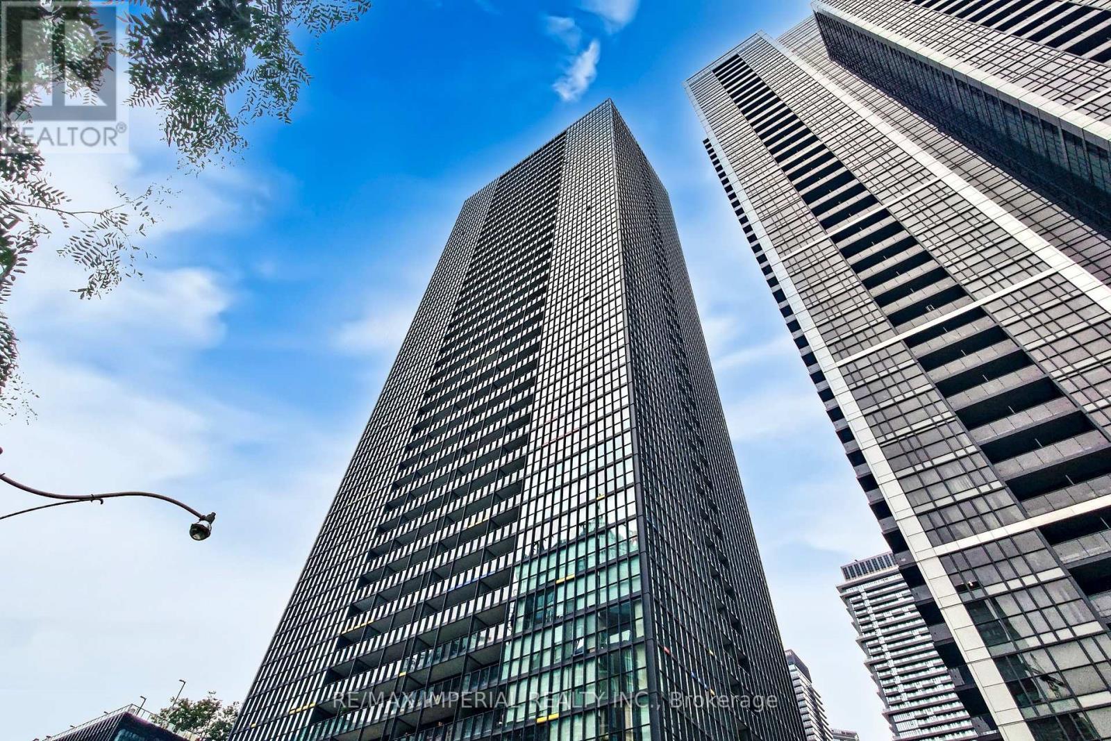 2308 - 110 Charles Street E, Toronto, Ontario  M4Y 1T5 - Photo 3 - C12254347