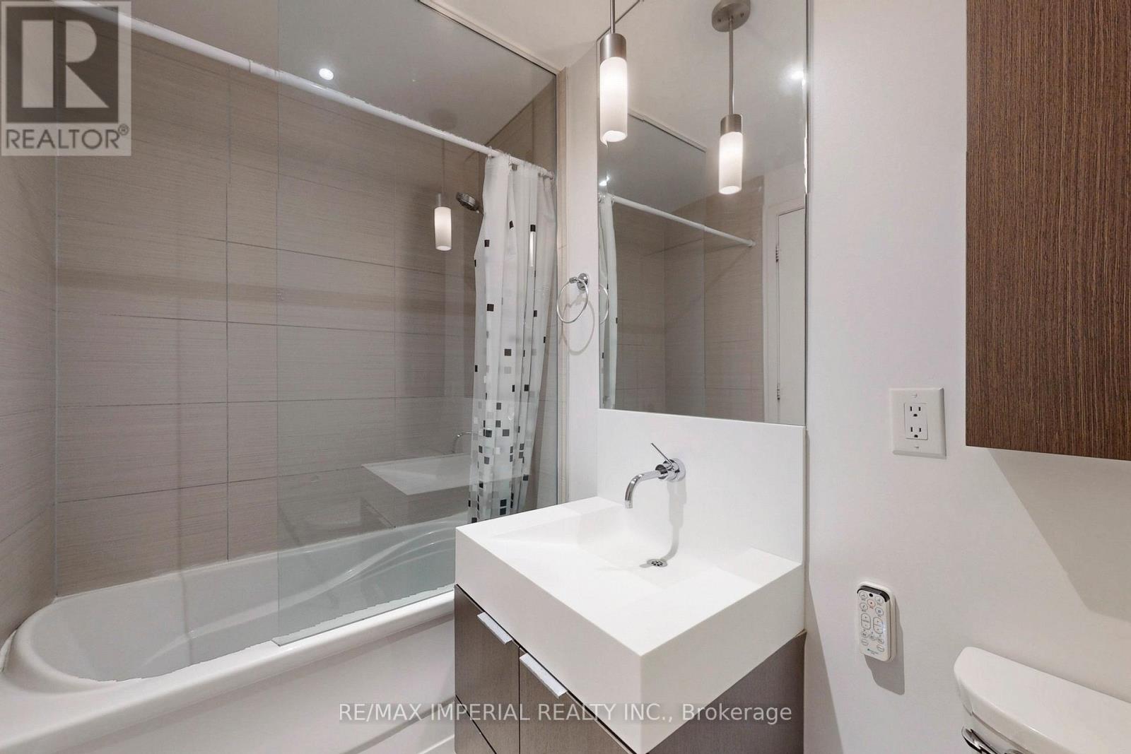 2308 - 110 Charles Street E, Toronto, Ontario  M4Y 1T5 - Photo 32 - C12254347