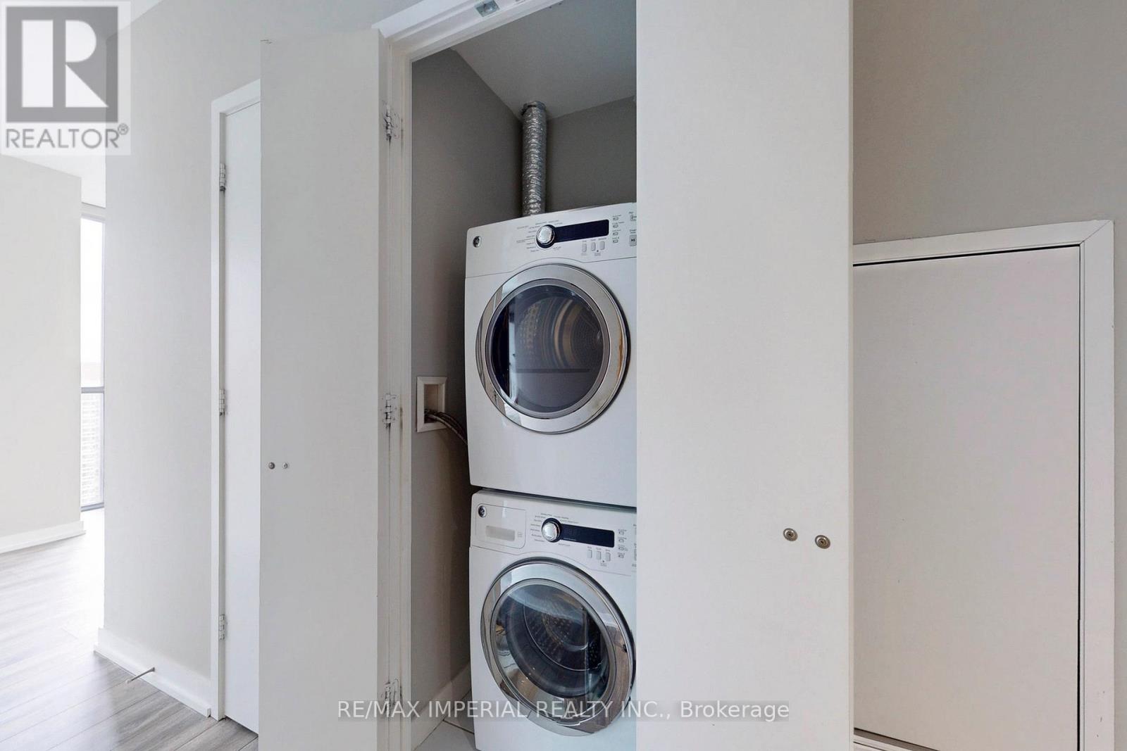 2308 - 110 Charles Street E, Toronto, Ontario  M4Y 1T5 - Photo 37 - C12254347