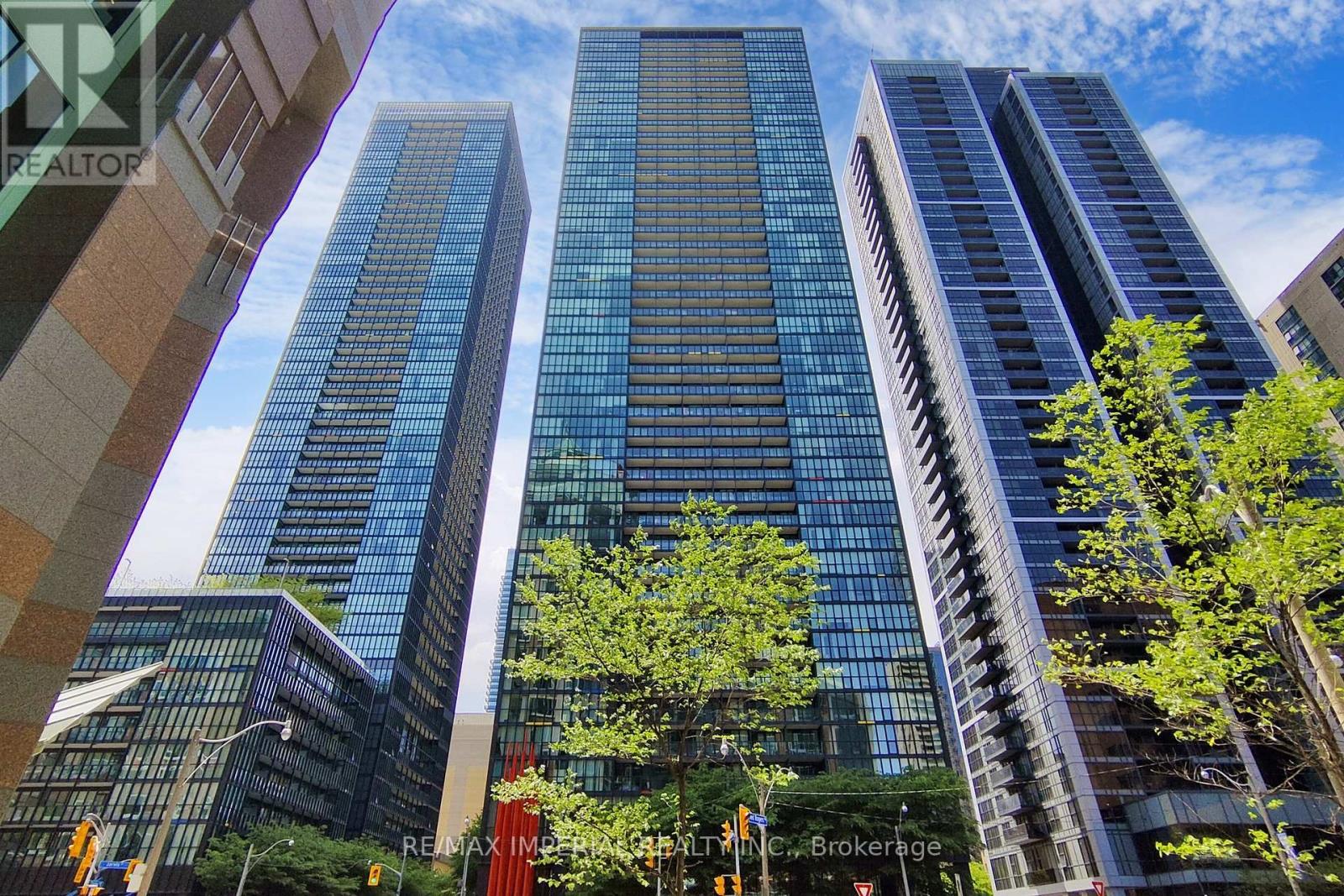 2308 - 110 Charles Street E, Toronto, Ontario  M4Y 1T5 - Photo 4 - C12254347