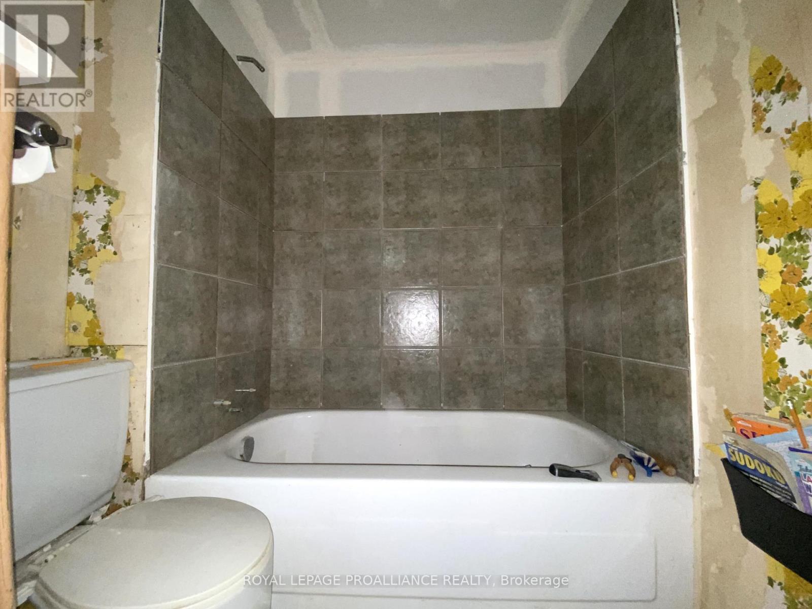 2432 B County 8 Road S, Trent Hills, Ontario  K7R 3K7 - Photo 11 - X12154769