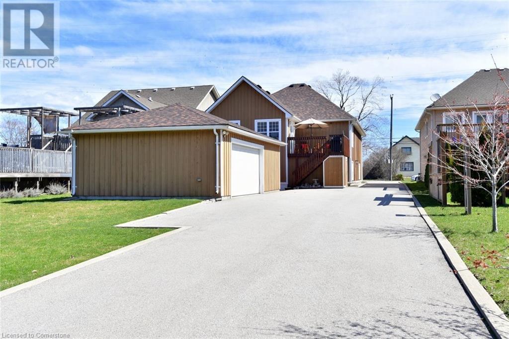 1060 Beach Boulevard, Hamilton, Ontario  L8H 6Z4 - Photo 35 - 40727622
