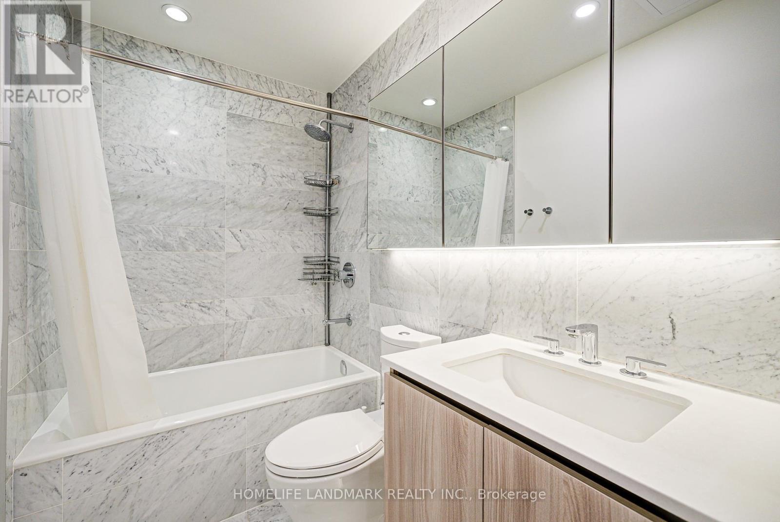 3703 - 17 Bathurst Street, Toronto, Ontario  M5V 0N1 - Photo 19 - C12204941