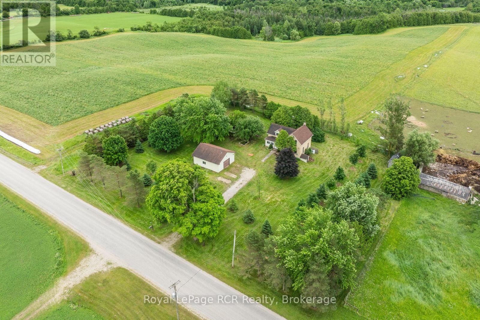 422014 Concession 6 Ndr, West Grey, Ontario  N0G 1S0 - Photo 2 - X12254397