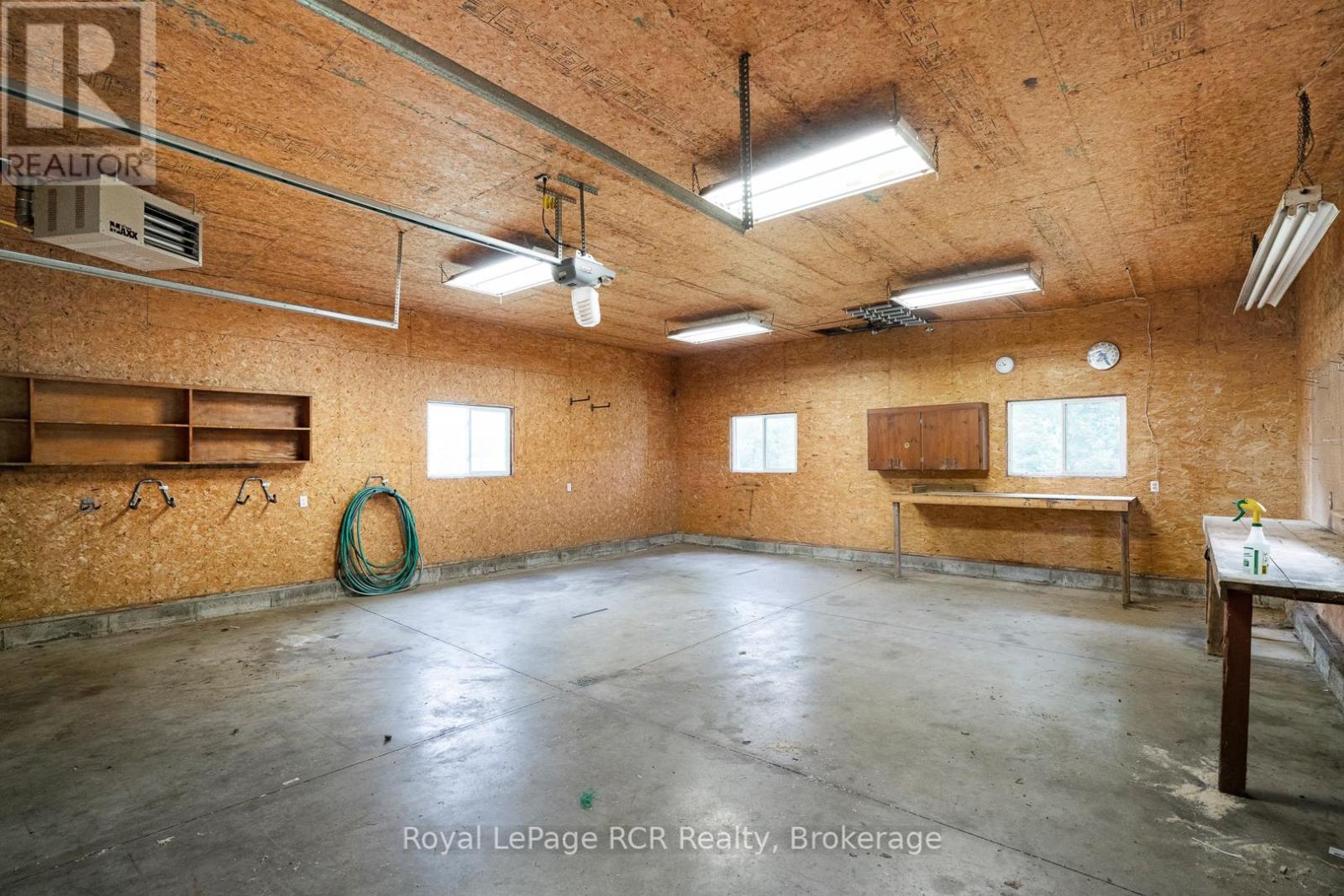 422014 Concession 6 Ndr, West Grey, Ontario  N0G 1S0 - Photo 27 - X12254397