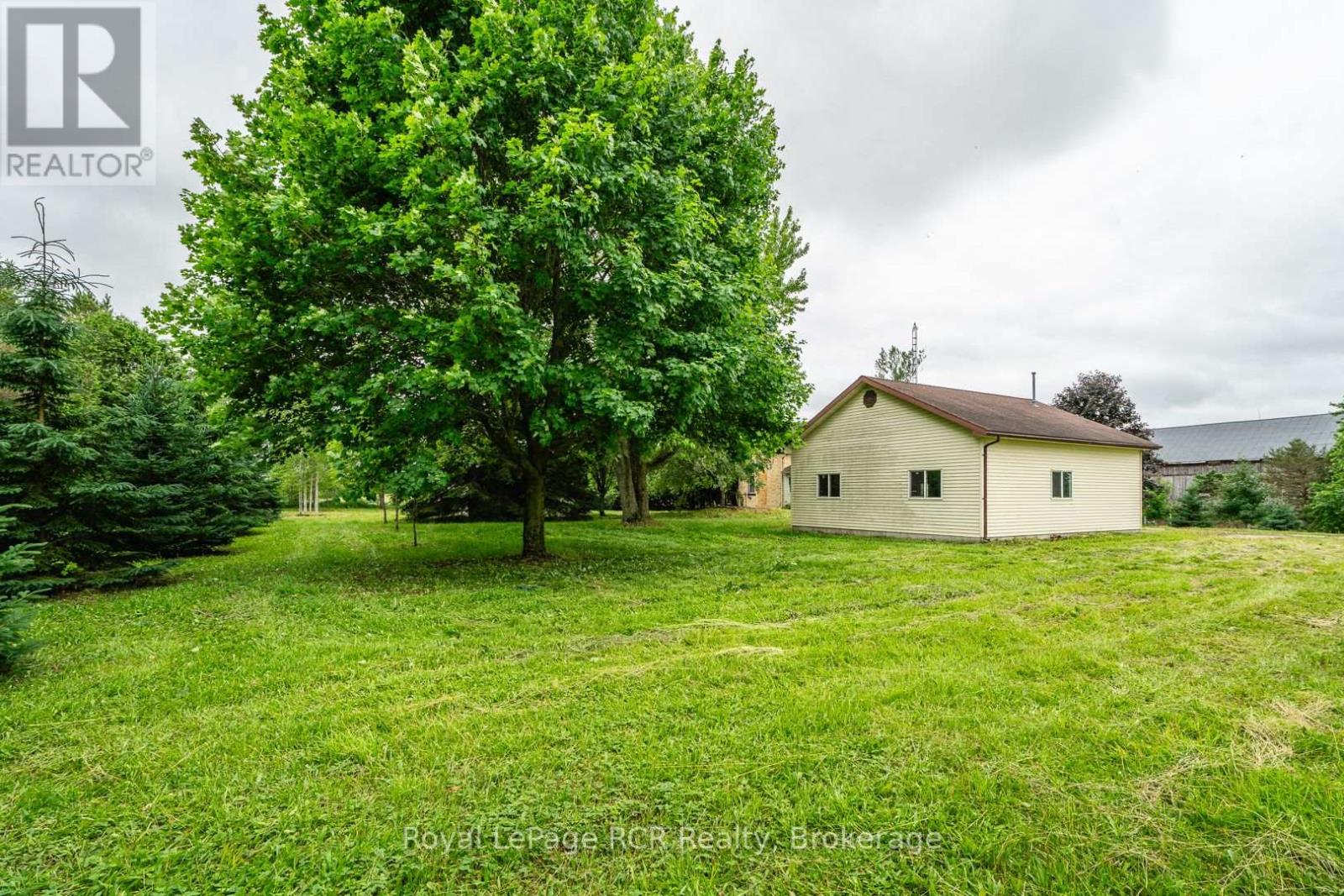 422014 Concession 6 Ndr, West Grey, Ontario  N0G 1S0 - Photo 35 - X12254397