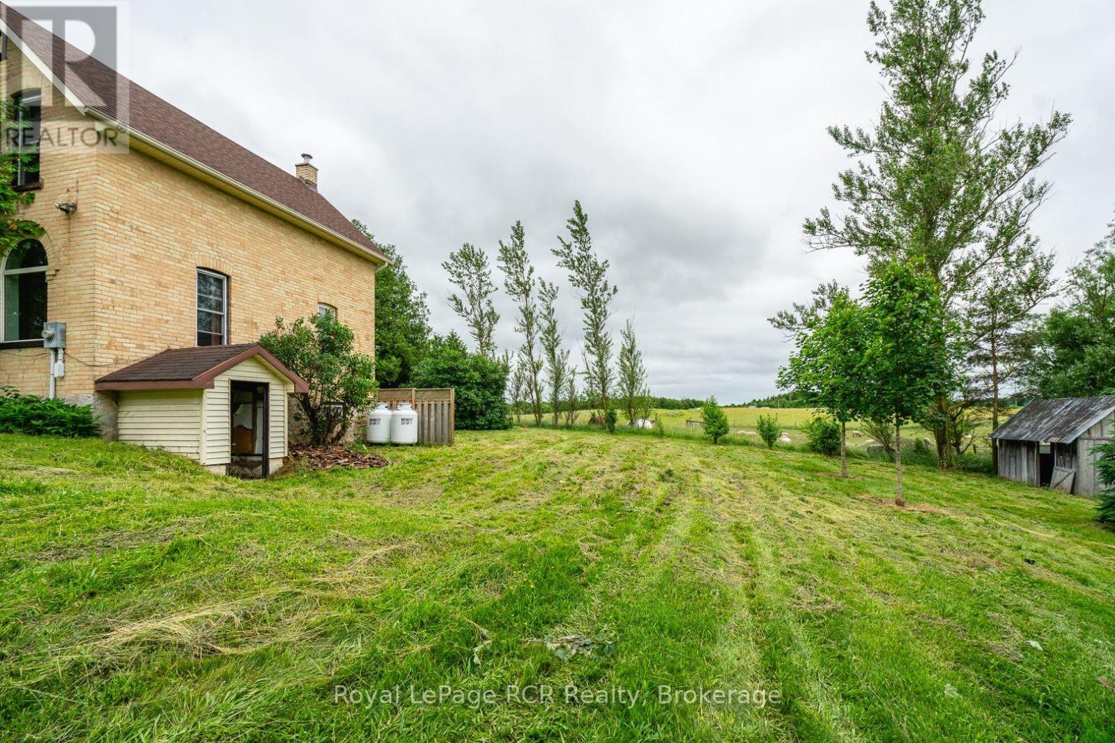 422014 Concession 6 Ndr, West Grey, Ontario  N0G 1S0 - Photo 39 - X12254397