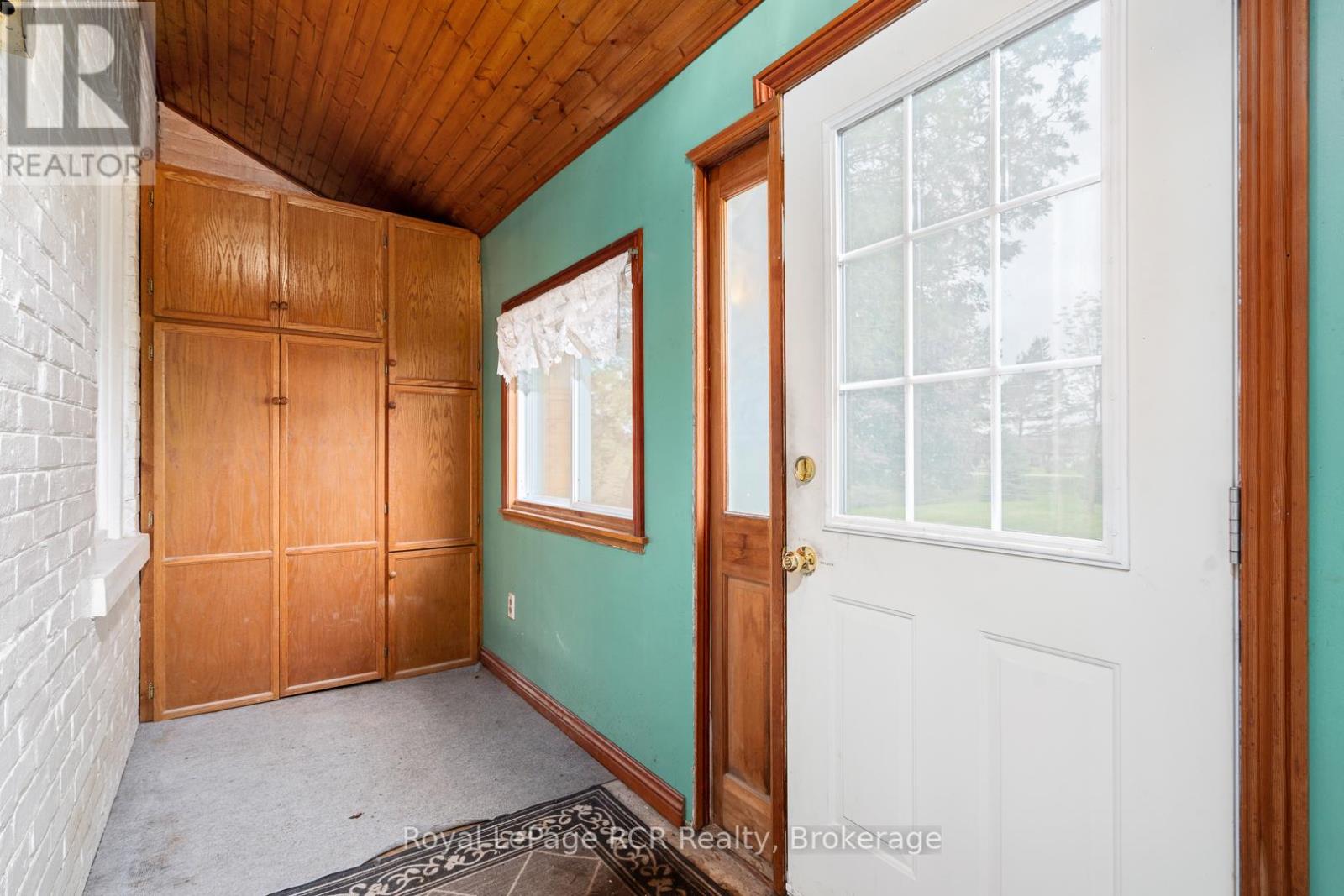 422014 Concession 6 Ndr, West Grey, Ontario  N0G 1S0 - Photo 8 - X12254397