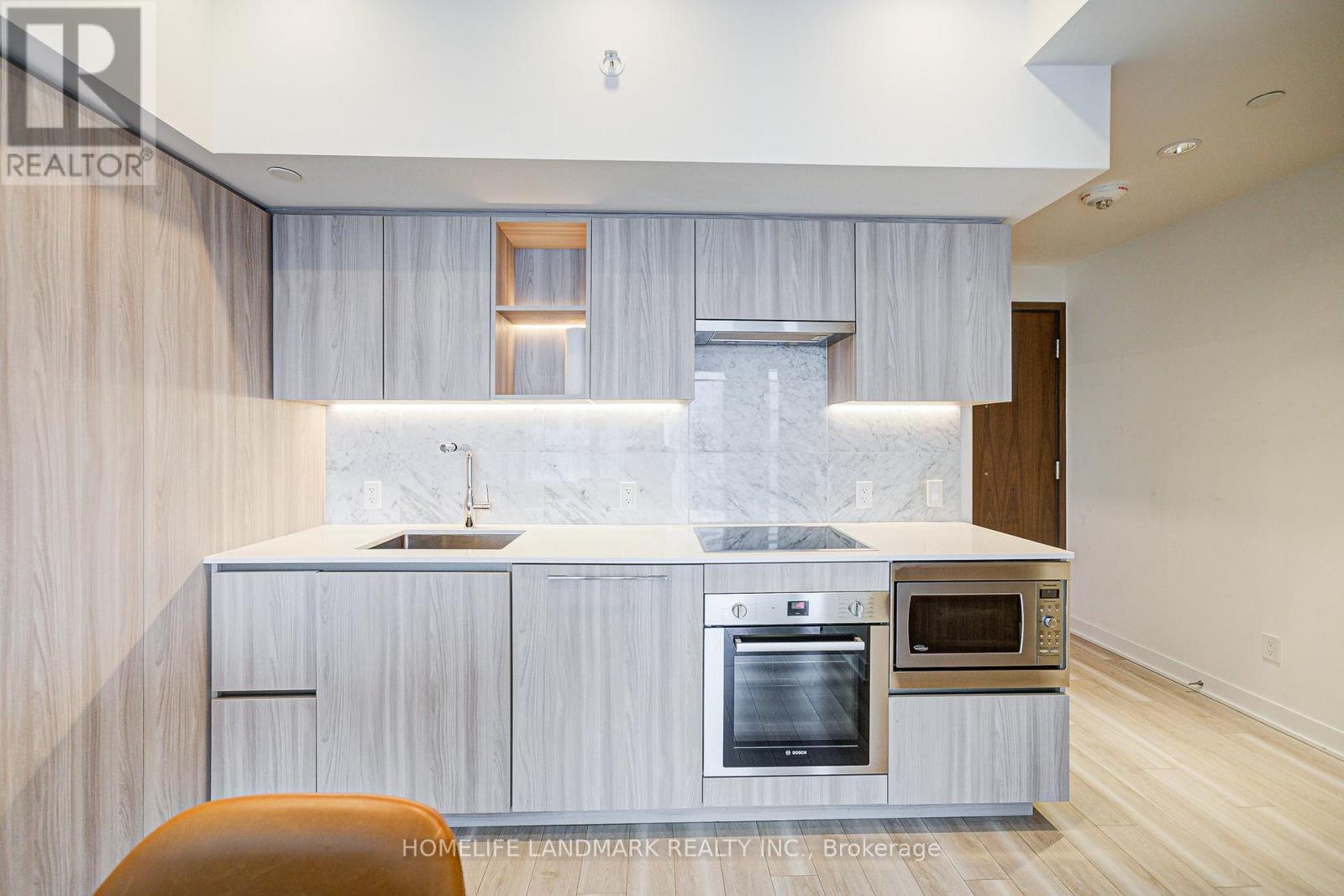 3703 - 17 Bathurst Street, Toronto, Ontario  M5V 0N1 - Photo 10 - C12204941