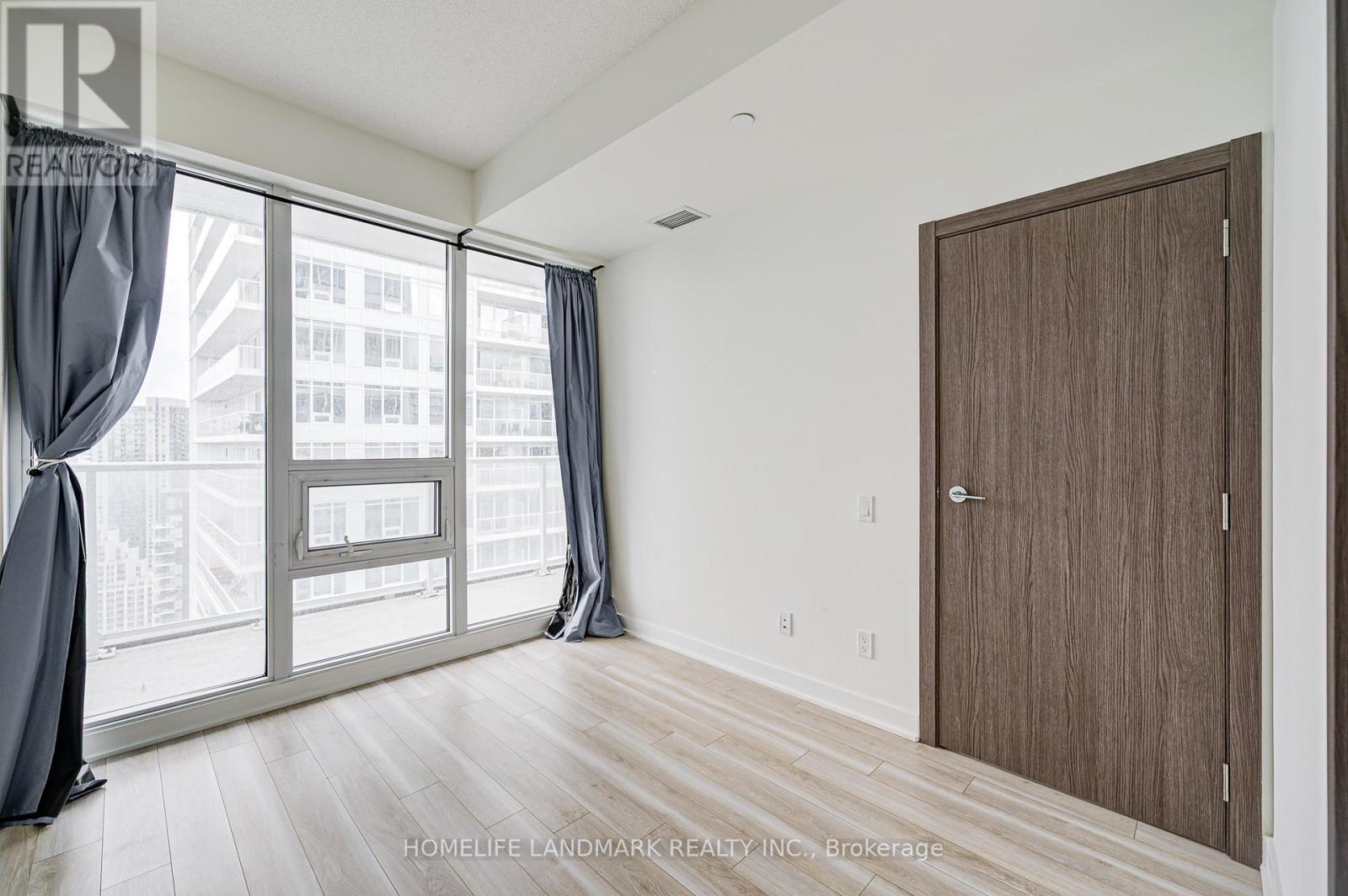 3703 - 17 Bathurst Street, Toronto, Ontario  M5V 0N1 - Photo 18 - C12204941