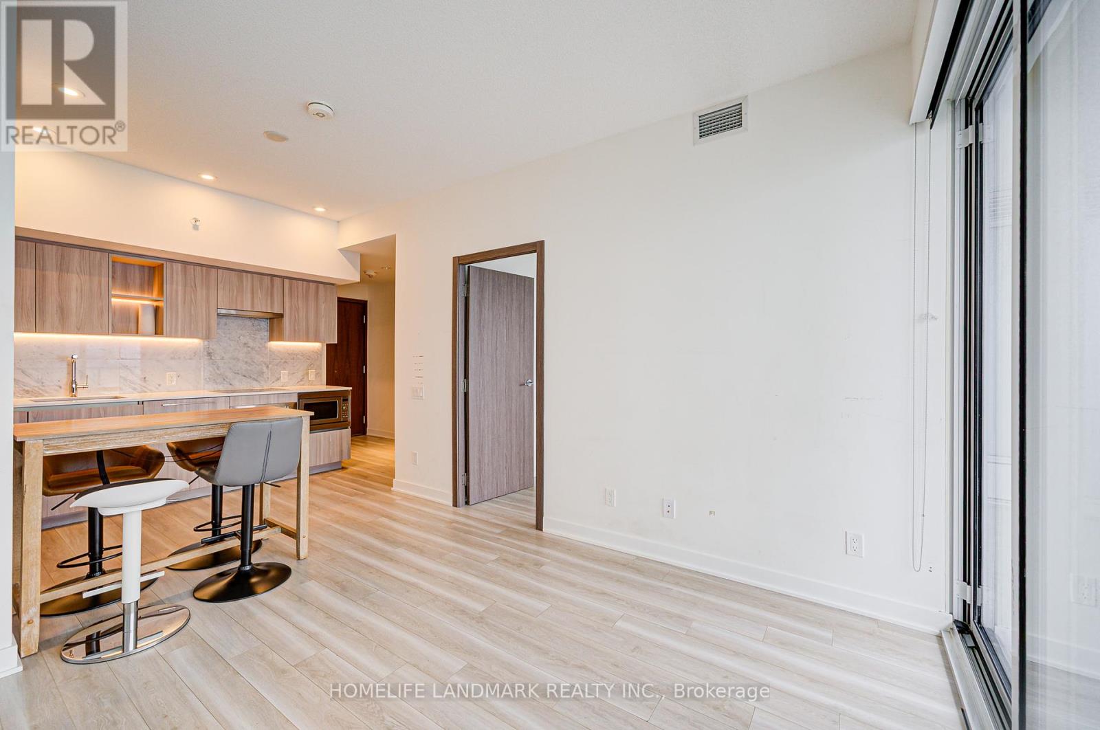 3703 - 17 Bathurst Street, Toronto, Ontario  M5V 0N1 - Photo 7 - C12204941