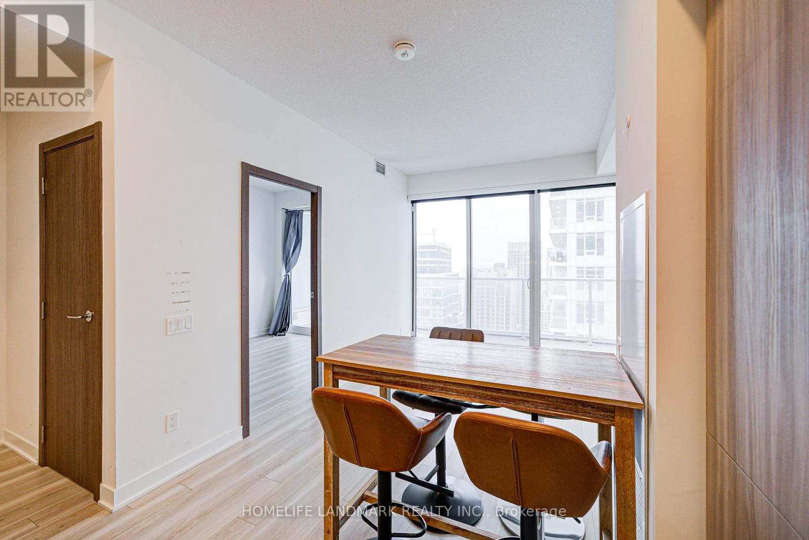 3703 - 17 Bathurst Street, Toronto, Ontario  M5V 0N1 - Photo 9 - C12204941