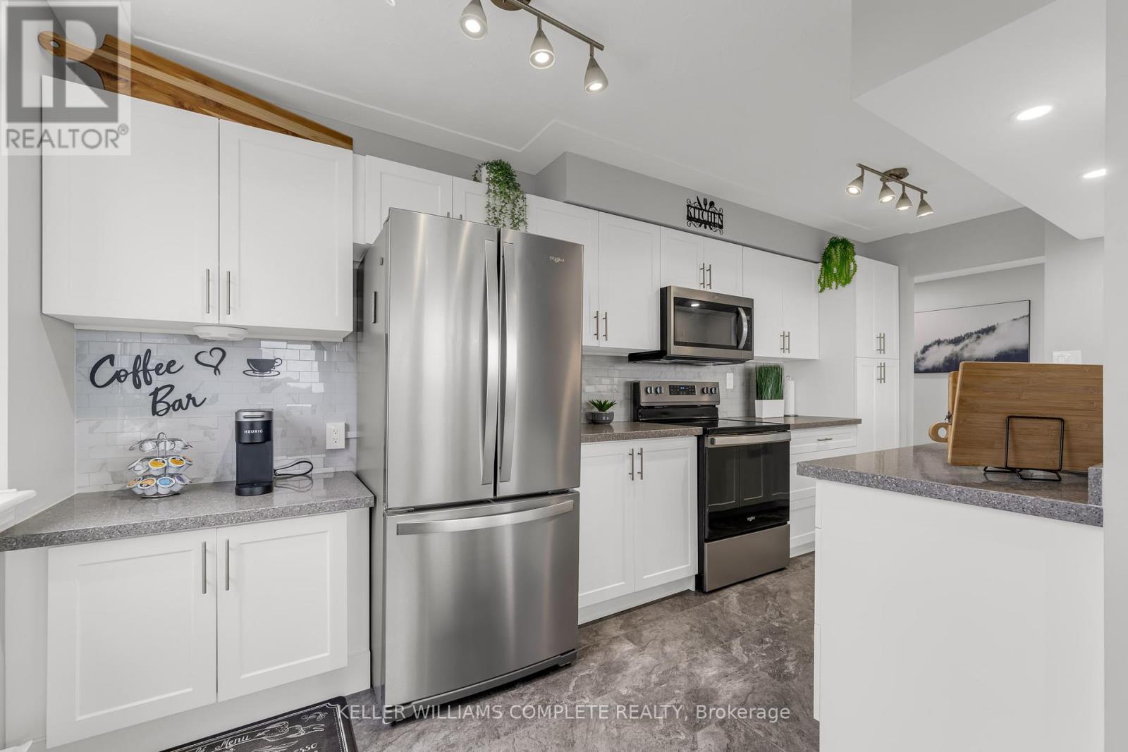 Property at 608 - 40 HARRISFORD STREET image 5