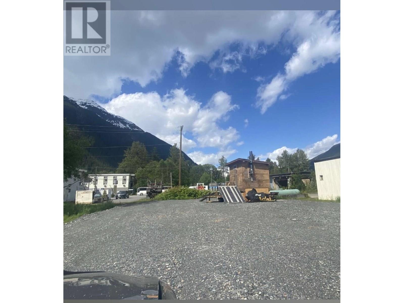 413 4TH AVENUE, Stewart, British Columbia