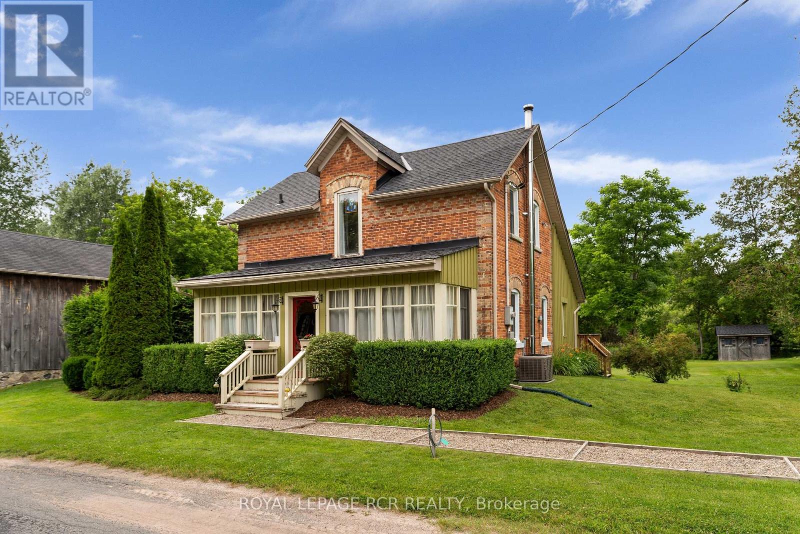 22021 E Gara-Erin Tline, East Garafraxa, Ontario  L9W 7G4 - Photo 3 - X12254413