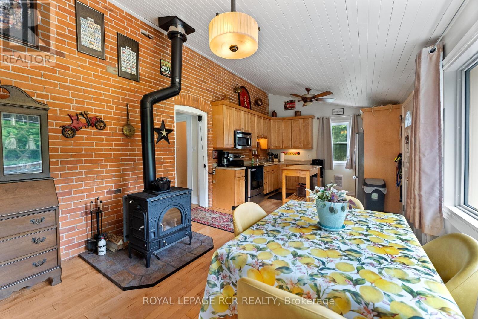 22021 E Gara-Erin Tline, East Garafraxa, Ontario  L9W 7G4 - Photo 6 - X12254413