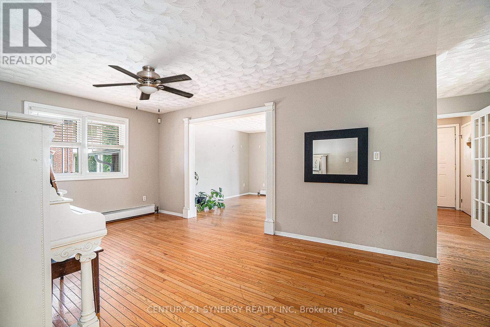 6 Strathcona Street, Smiths Falls, Ontario  K7A 1V5 - Photo 10 - X12220619