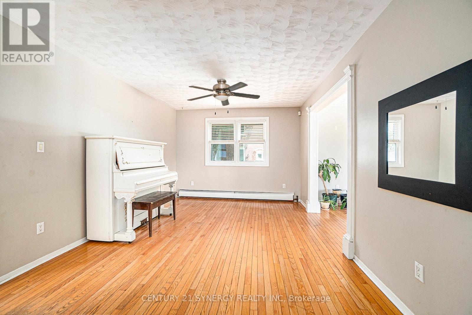6 Strathcona Street, Smiths Falls, Ontario  K7A 1V5 - Photo 9 - X12220619