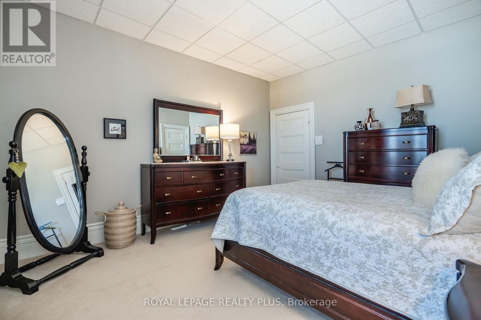 66 Main Street, Penetanguishene, Ontario  L9M 1T3 - Photo 16 - S12254442