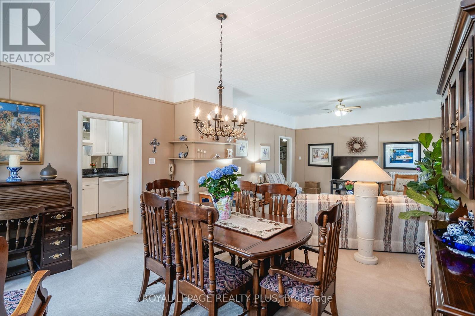 66 Main Street, Penetanguishene, Ontario  L9M 1T3 - Photo 7 - S12254442