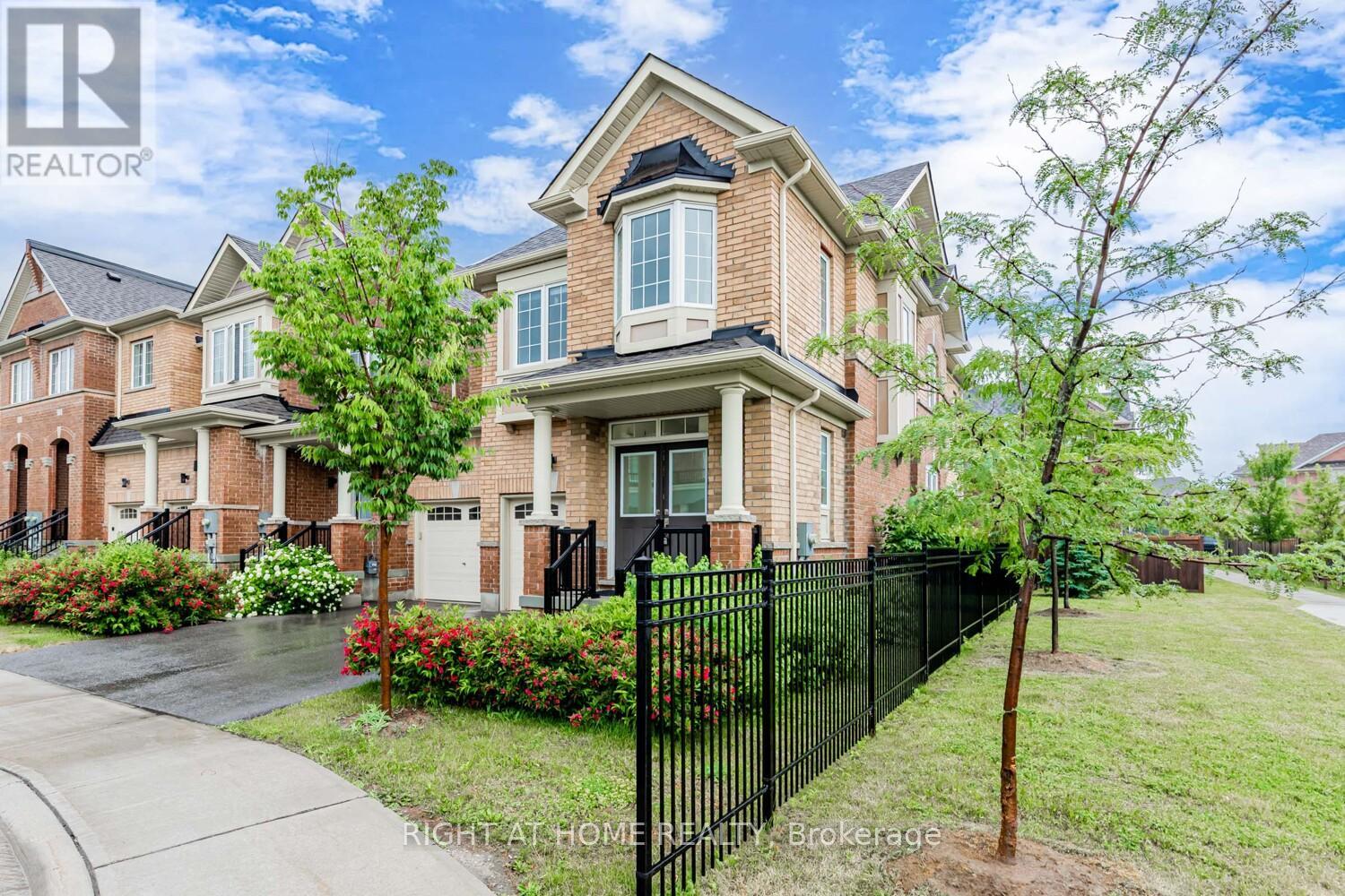 Property at 115 KNOTT END CRESCENT image 3