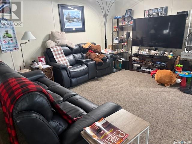 17 1703 Bedford Drive, La Ronge, Saskatchewan  S0J 1L0 - Photo 3 - SK010753