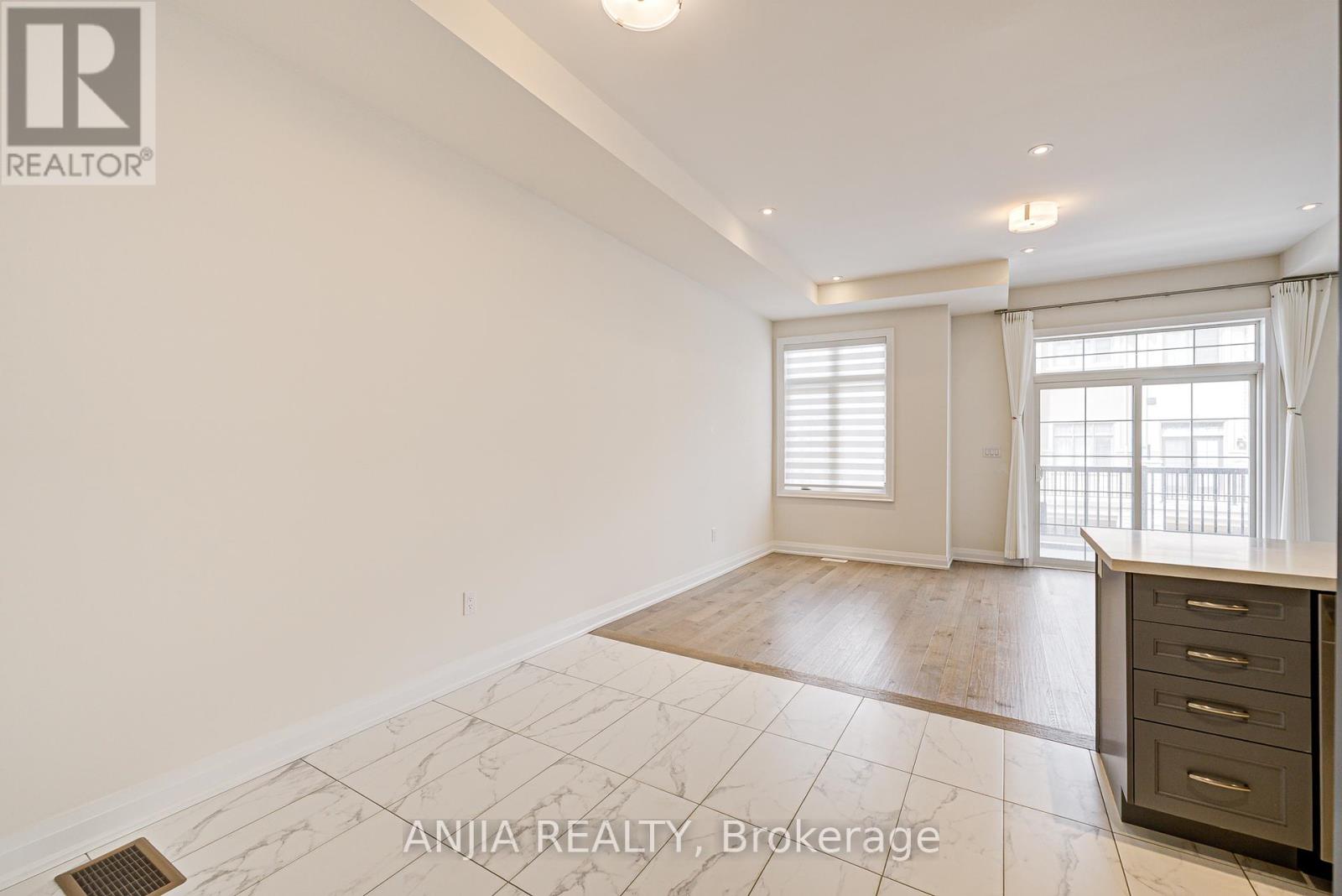 7 Bright Terrace Way, Markham, Ontario  L6C 3L5 - Photo 13 - N12254513