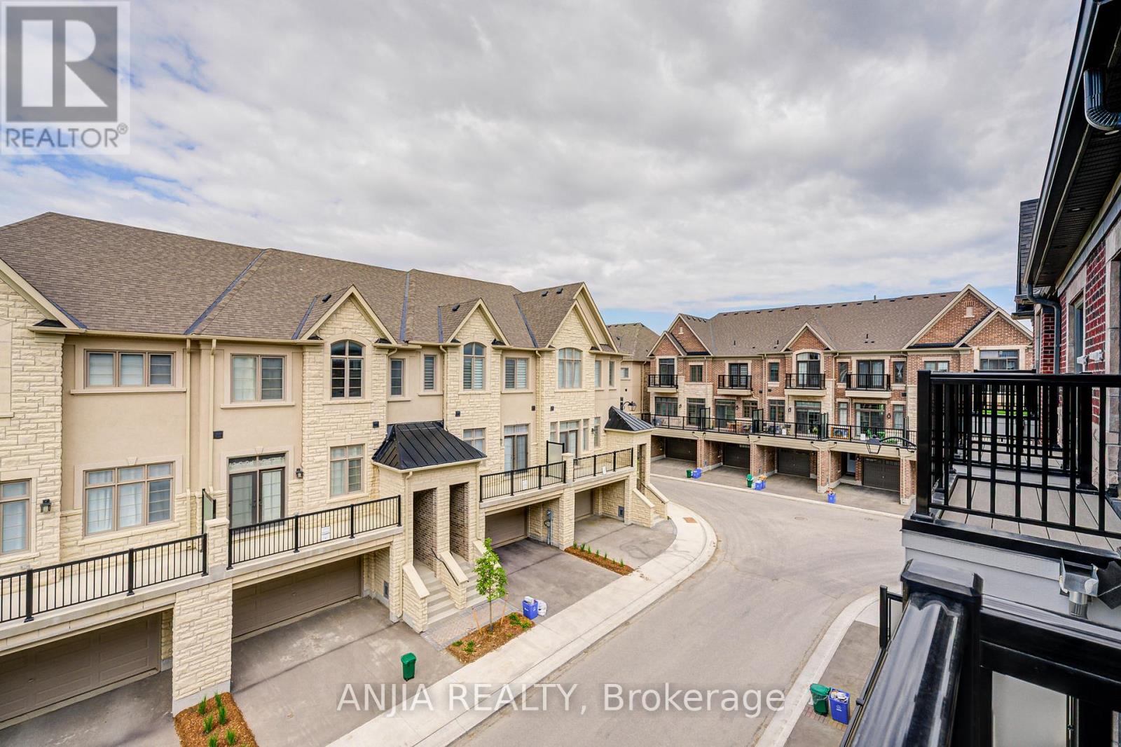 7 Bright Terrace Way, Markham, Ontario  L6C 3L5 - Photo 30 - N12254513