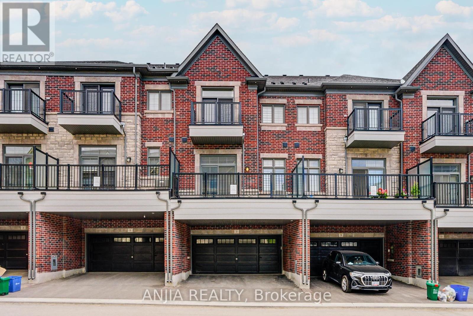 7 Bright Terrace Way, Markham, Ontario  L6C 3L5 - Photo 37 - N12254513