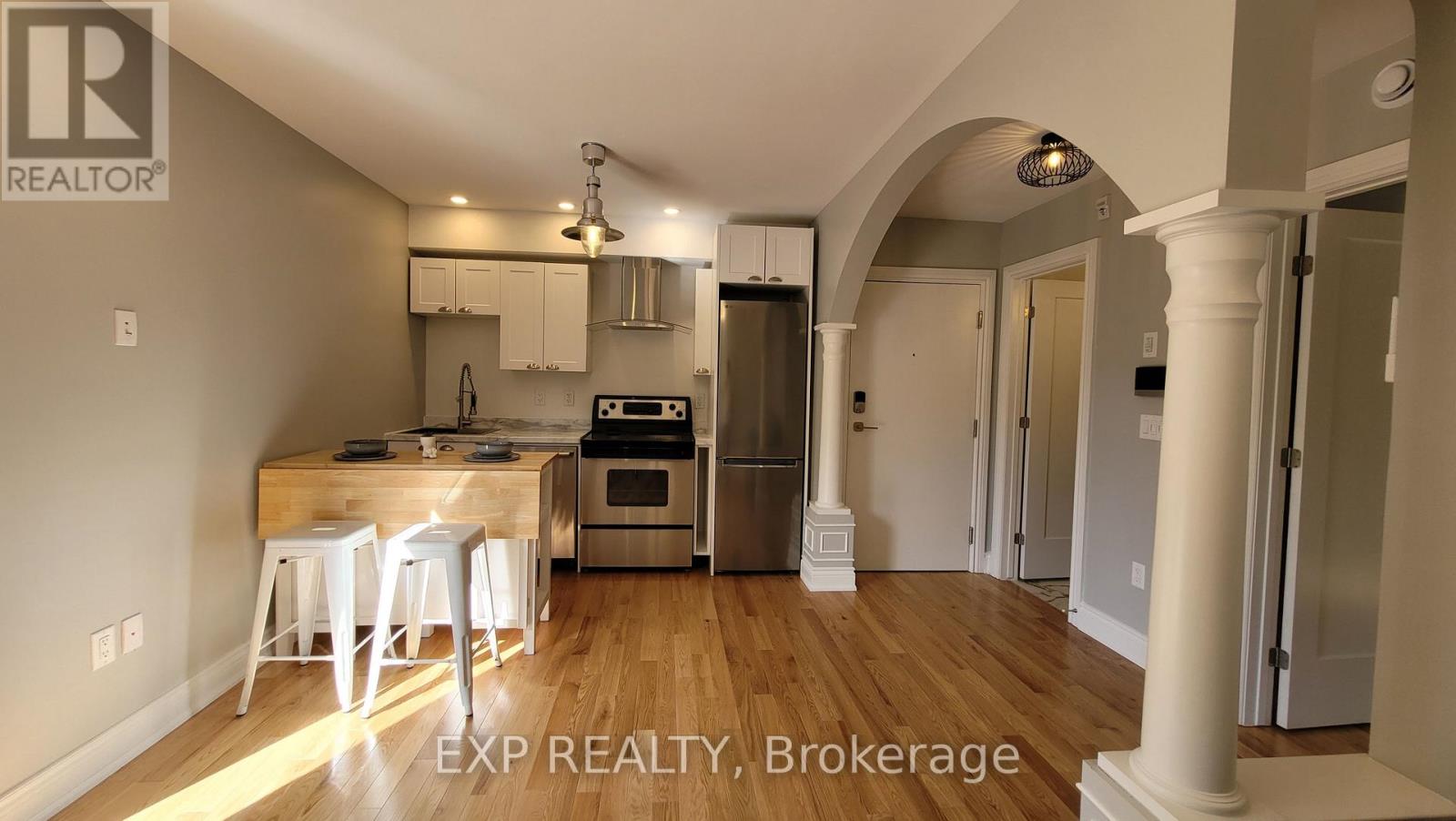 303 - 157-159 James Street, Ottawa, Ontario  K1R 5M4 - Photo 1 - X11930699