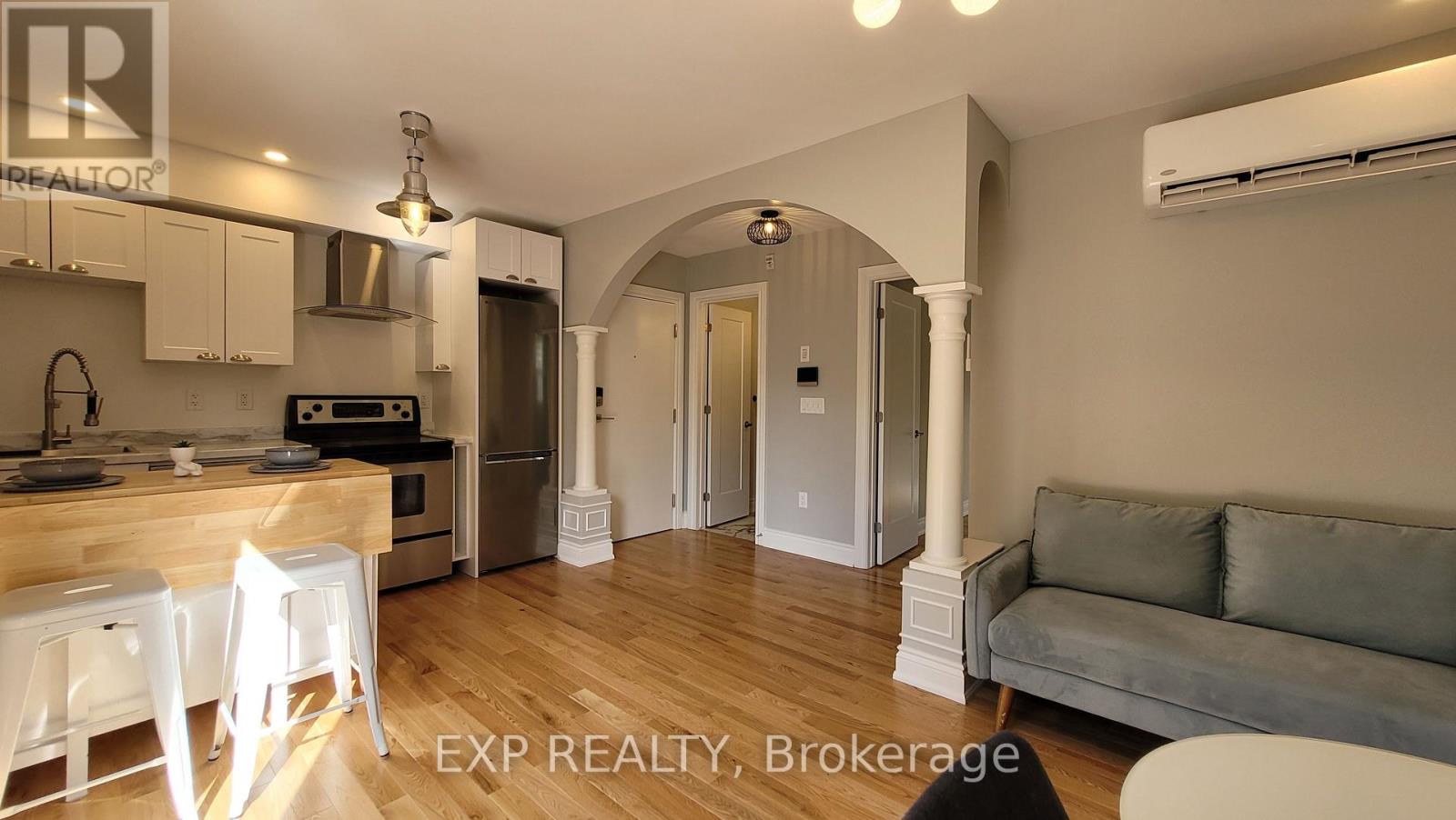 303 - 157-159 James Street, Ottawa, Ontario  K1R 5M4 - Photo 2 - X11930699