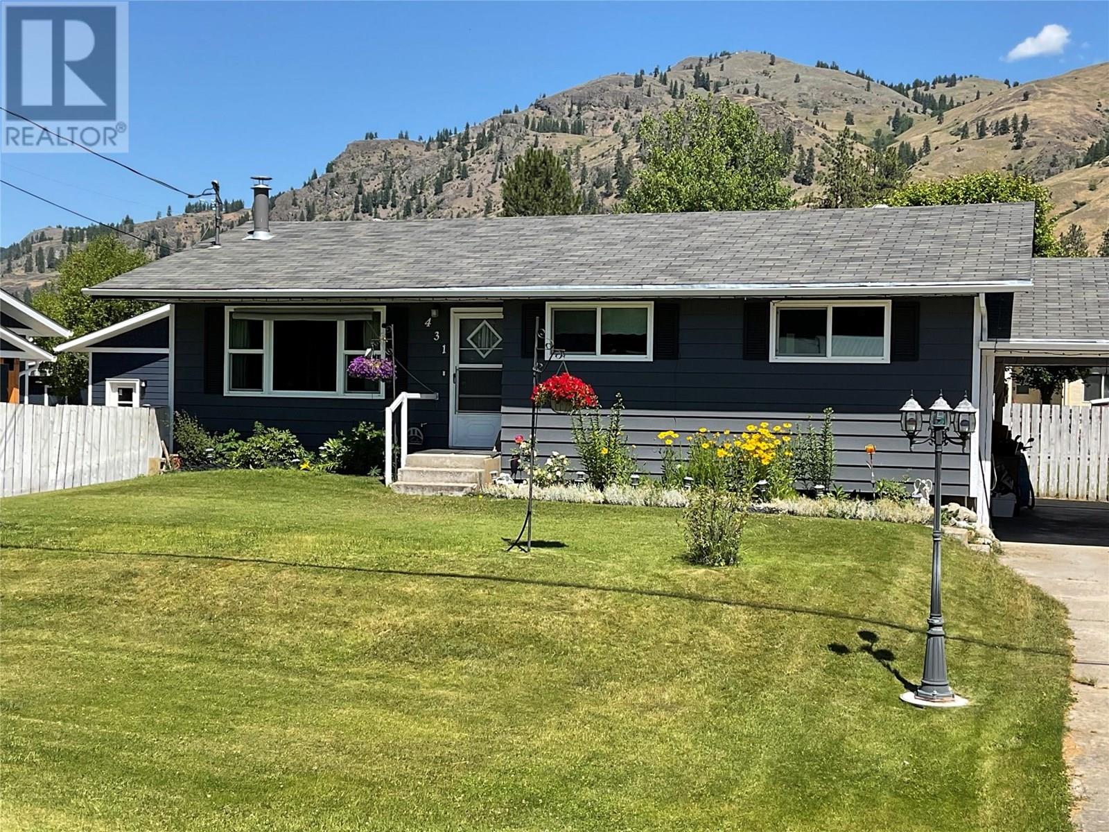 431 Hartland Avenue, Midway, British Columbia