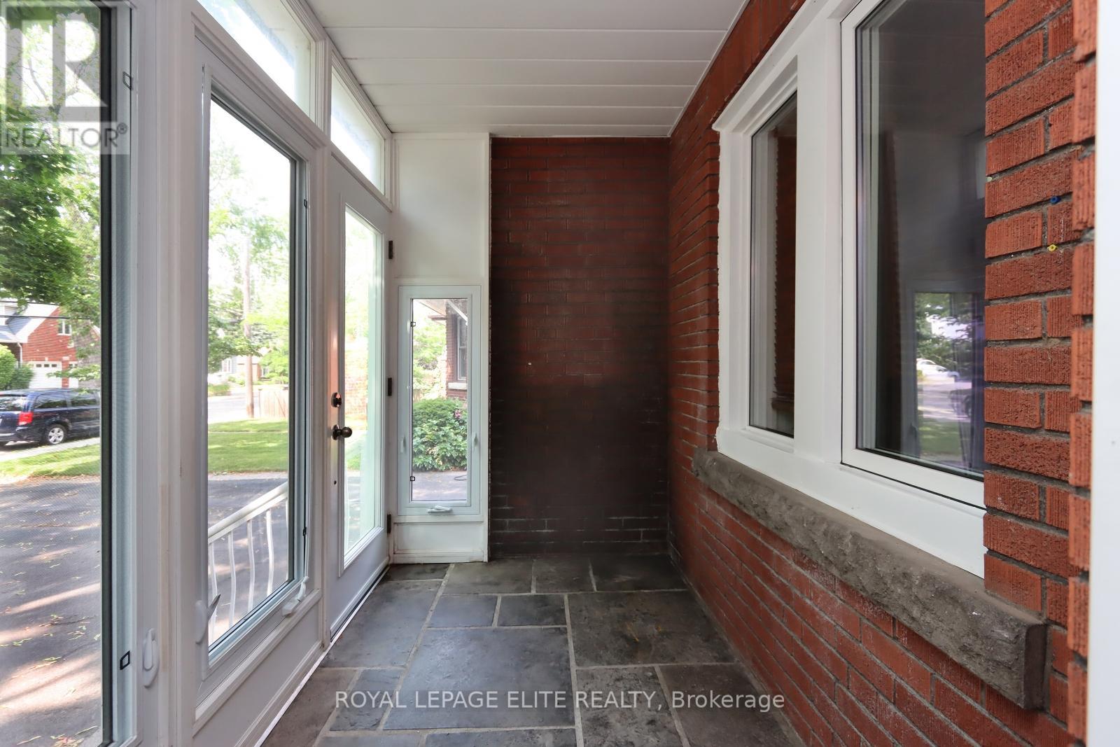 Property at 1208 BELLVIEW STREET image 3