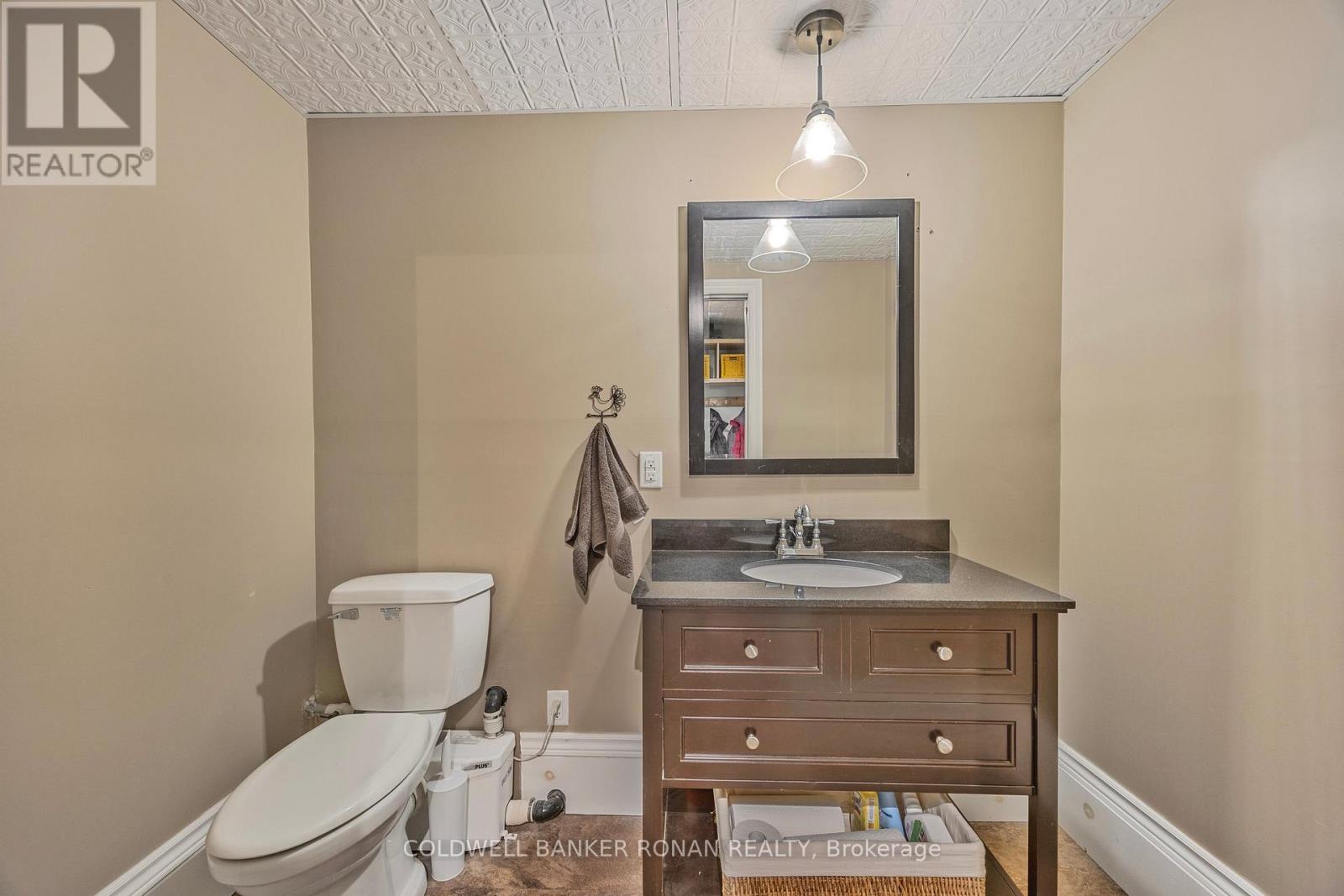 38 Big Tree Circle, Mulmur, Ontario  L0M 1M0 - Photo 37 - X12254529