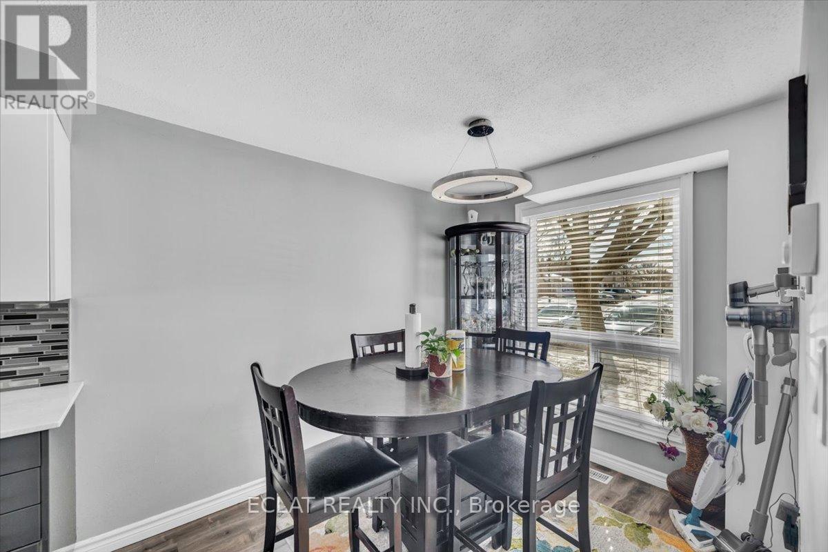 20 - 160 Rittenhouse Road S, Kitchener, Ontario  N2E 3G6 - Photo 14 - X12254411