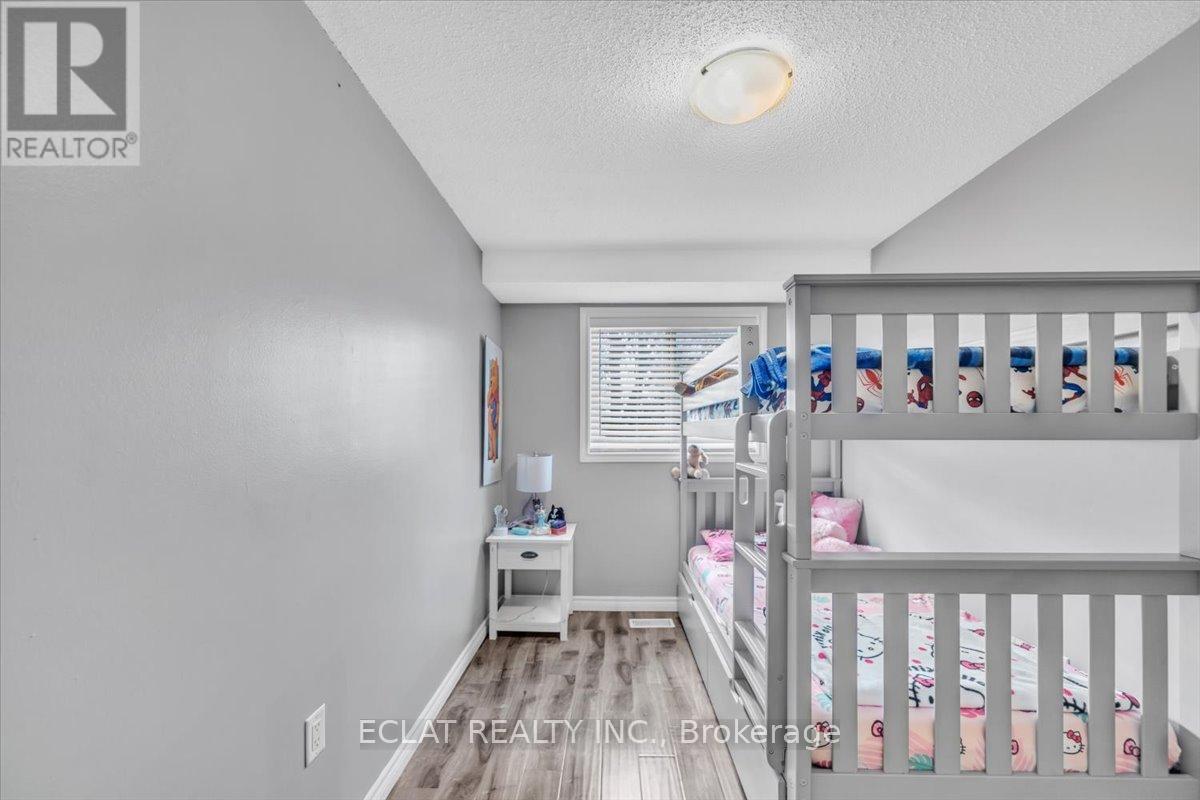 20 - 160 Rittenhouse Road S, Kitchener, Ontario  N2E 3G6 - Photo 36 - X12254411