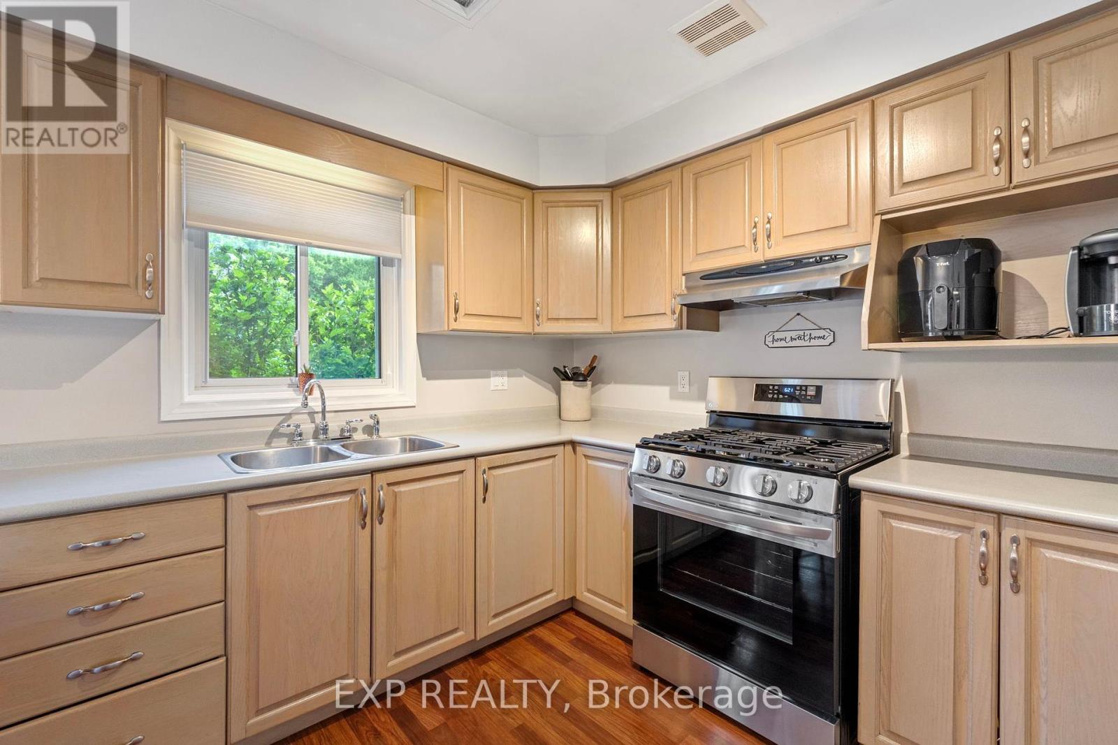 8033 Willsie Line, Lambton Shores, Ontario  N0M 2N0 - Photo 16 - X12254553