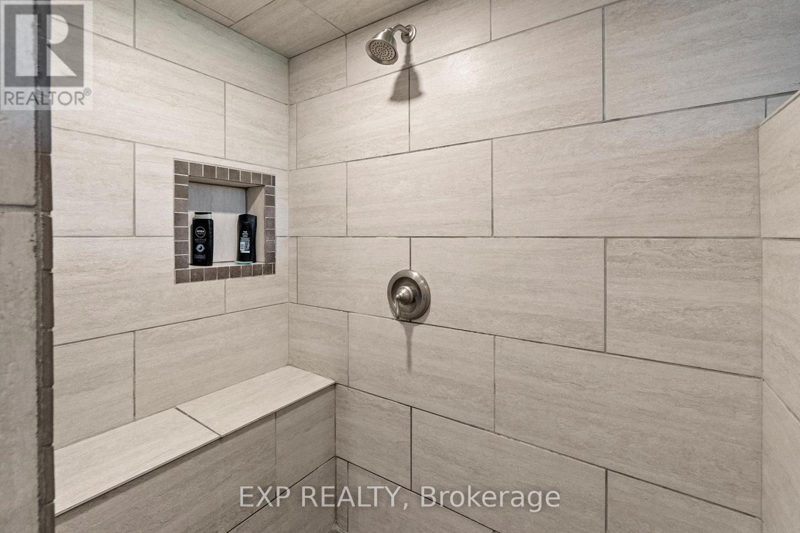 8033 Willsie Line, Lambton Shores, Ontario  N0M 2N0 - Photo 36 - X12254553