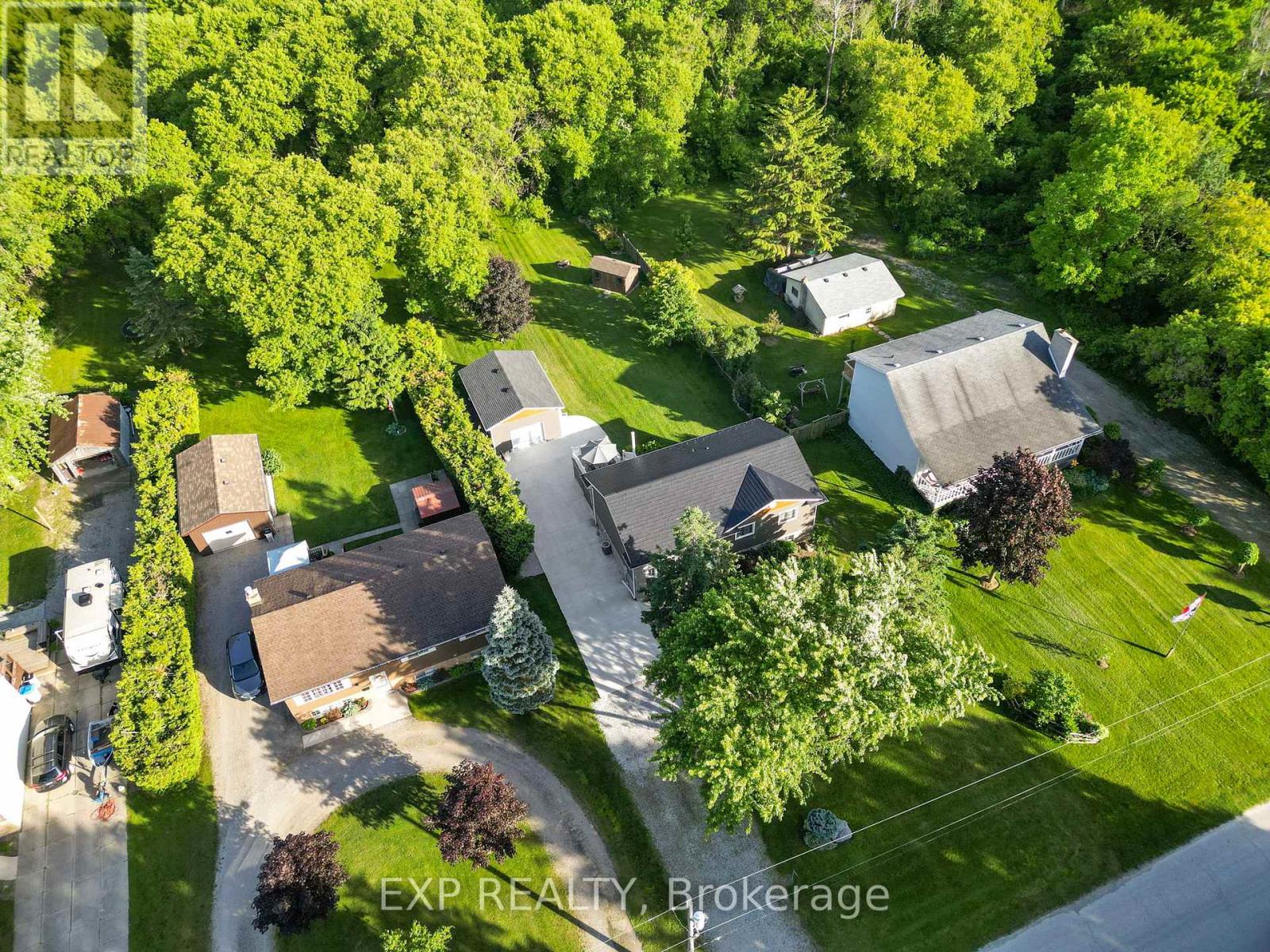 8033 Willsie Line, Lambton Shores, Ontario  N0M 2N0 - Photo 5 - X12254553
