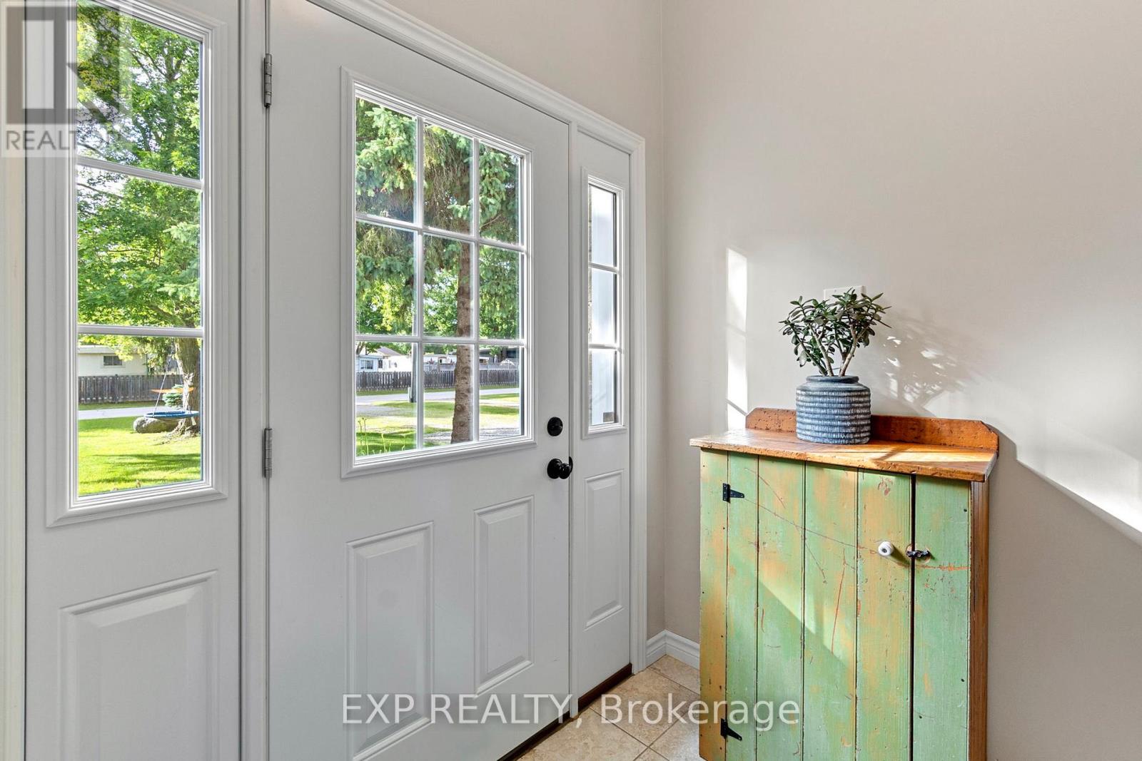 8033 Willsie Line, Lambton Shores, Ontario  N0M 2N0 - Photo 8 - X12254553