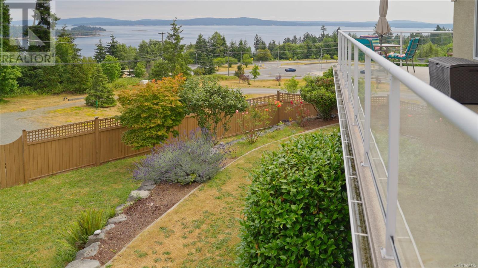 Property at 563 Halliday Pl image 2