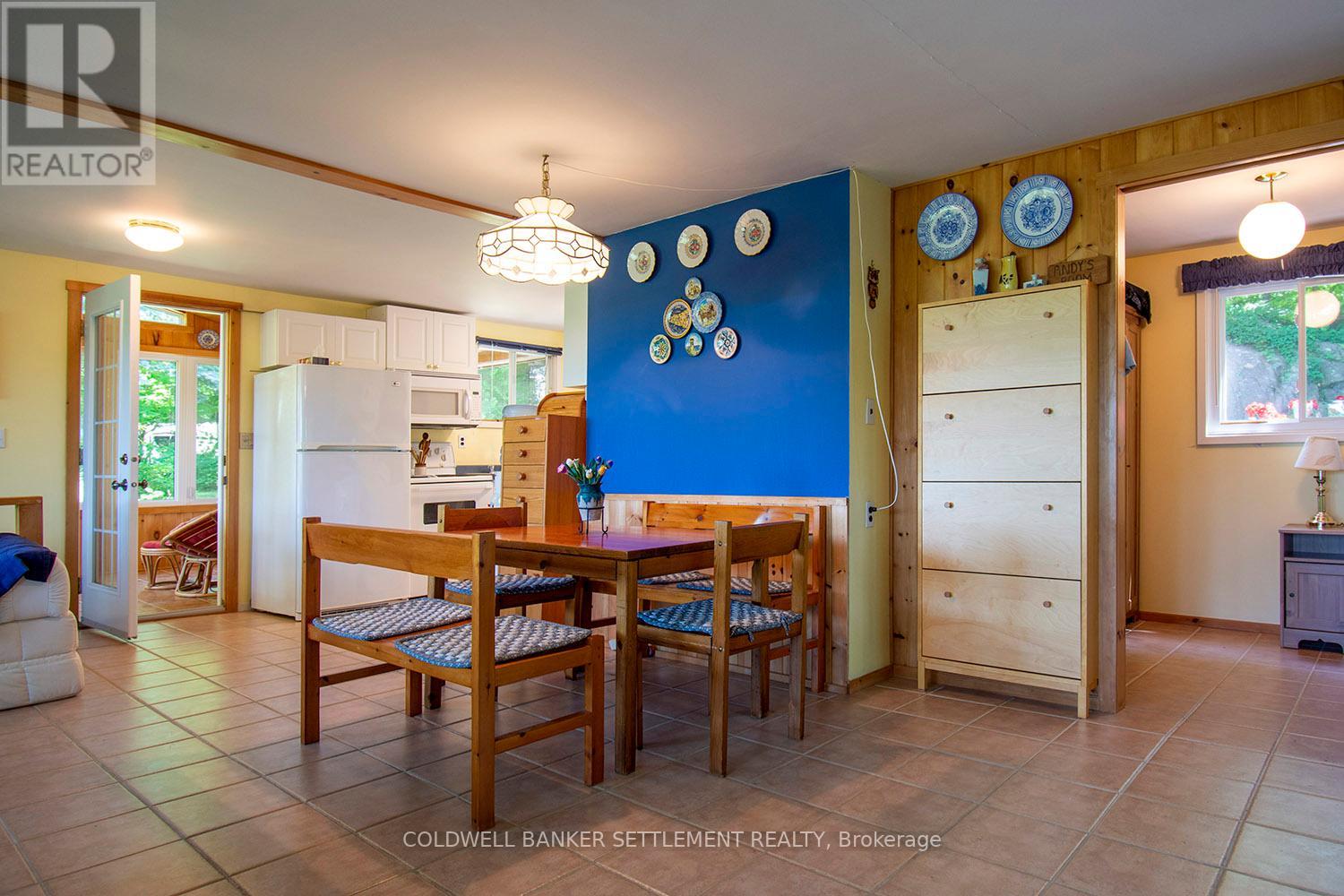 1136c Northview Lane, Central Frontenac, Ontario  K0H 2P0 - Photo 12 - X12254562
