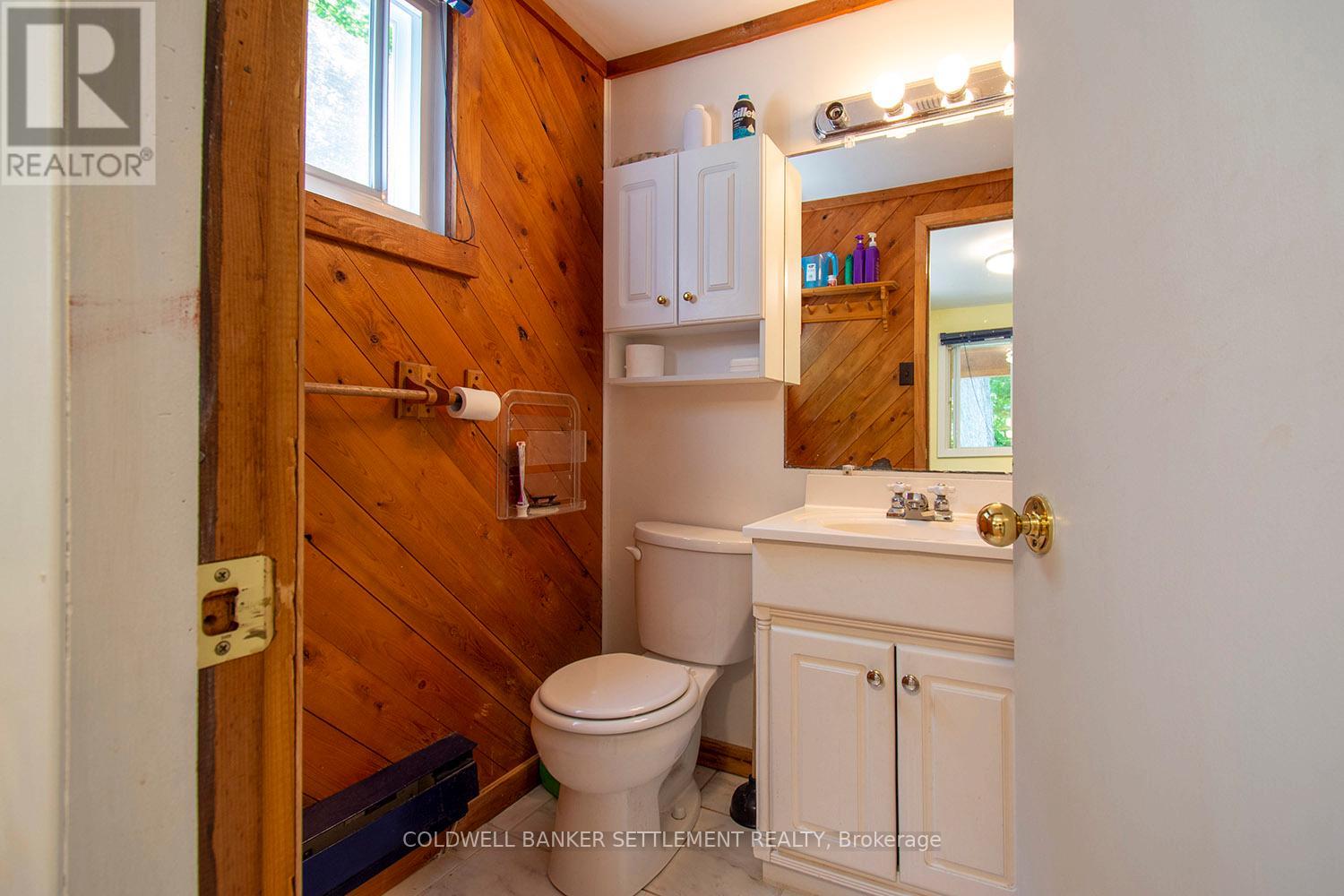 1136c Northview Lane, Central Frontenac, Ontario  K0H 2P0 - Photo 16 - X12254562