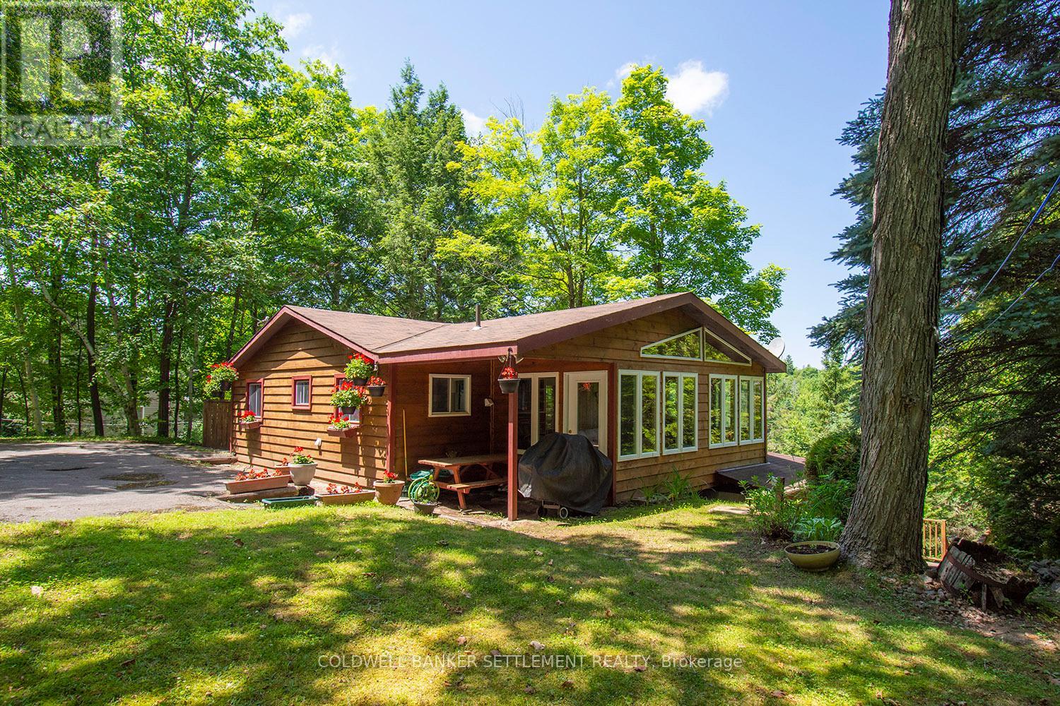 1136c Northview Lane, Central Frontenac, Ontario  K0H 2P0 - Photo 2 - X12254562