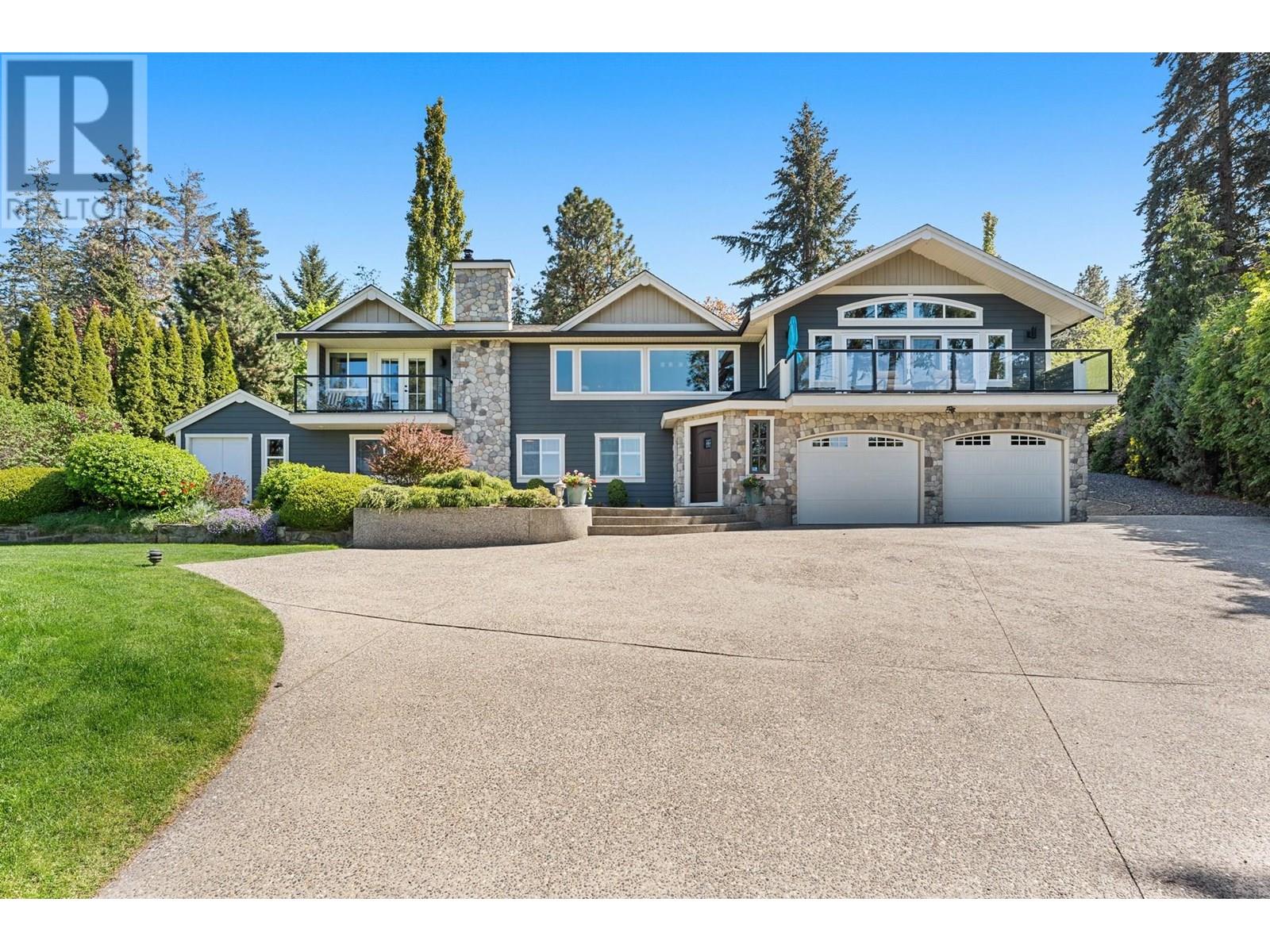 5139 Lakeshore Road, Kelowna, British Columbia