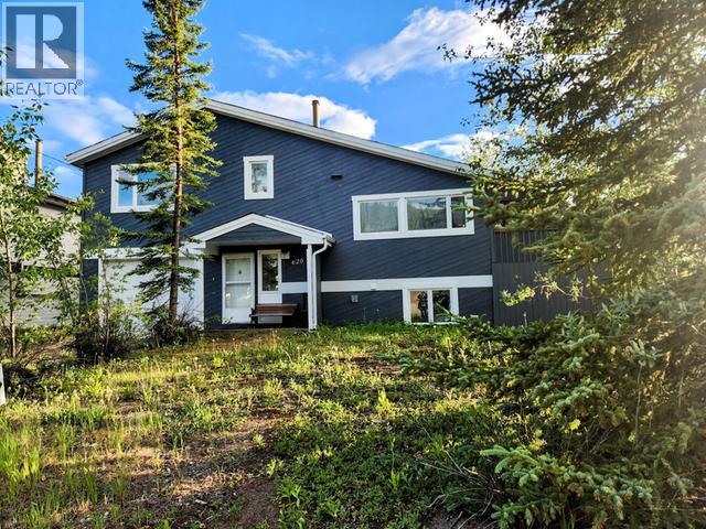 620 Yates Crescent, Faro, Yukon  Y0B 1K0 - Photo 2 - 16595