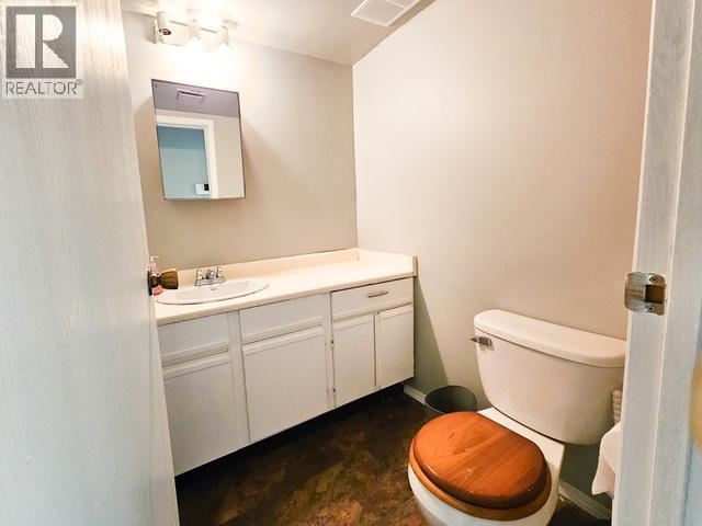 620 Yates Crescent, Faro, Yukon  Y0B 1K0 - Photo 4 - 16595
