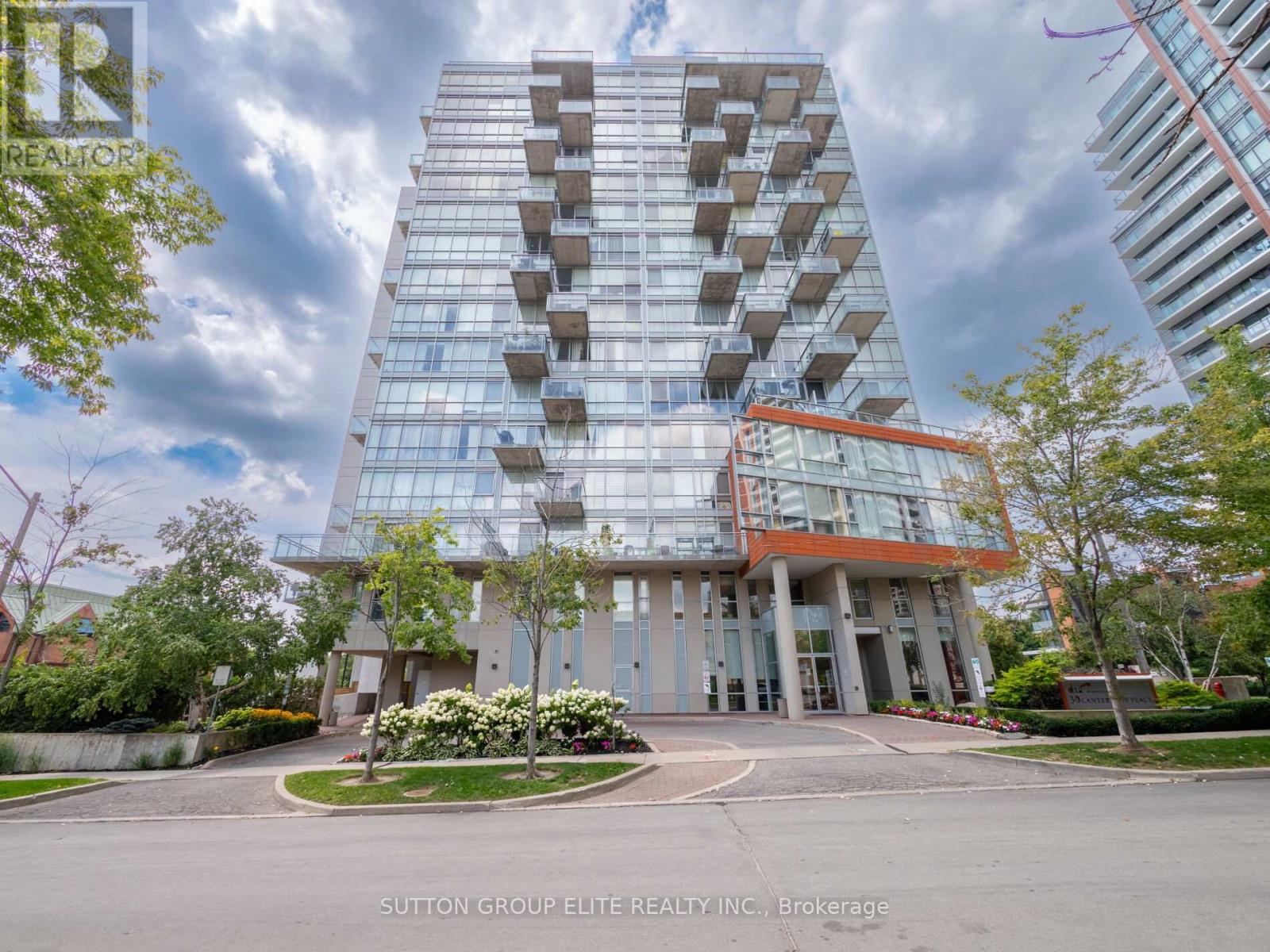 515 - 30 Canterbury Place, Toronto, Ontario  M2N 0B9 - Photo 1 - C12254602