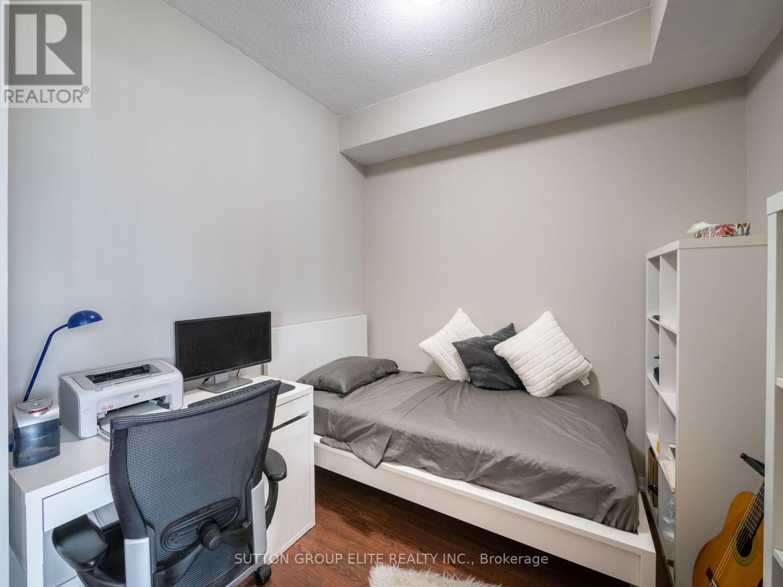 515 - 30 Canterbury Place, Toronto, Ontario  M2N 0B9 - Photo 10 - C12254602